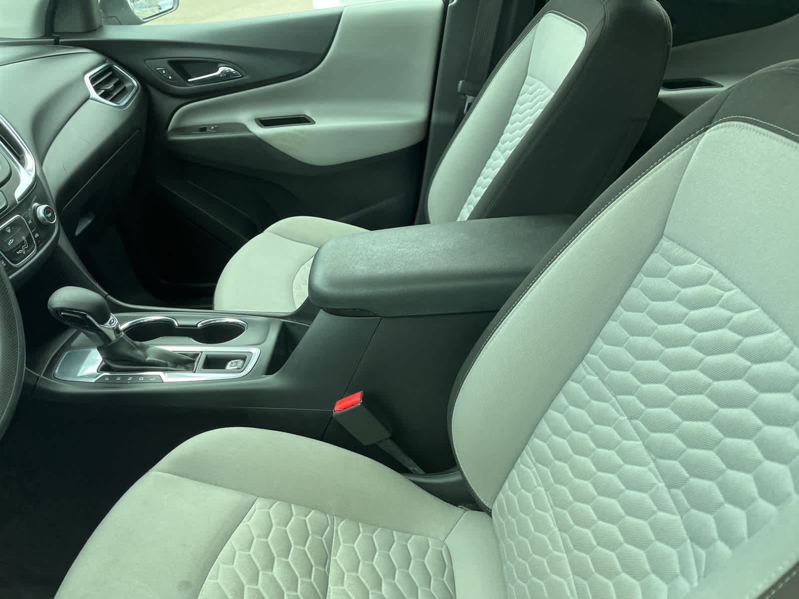 Thumbnail: 2022 Chevrolet Equinox - 26