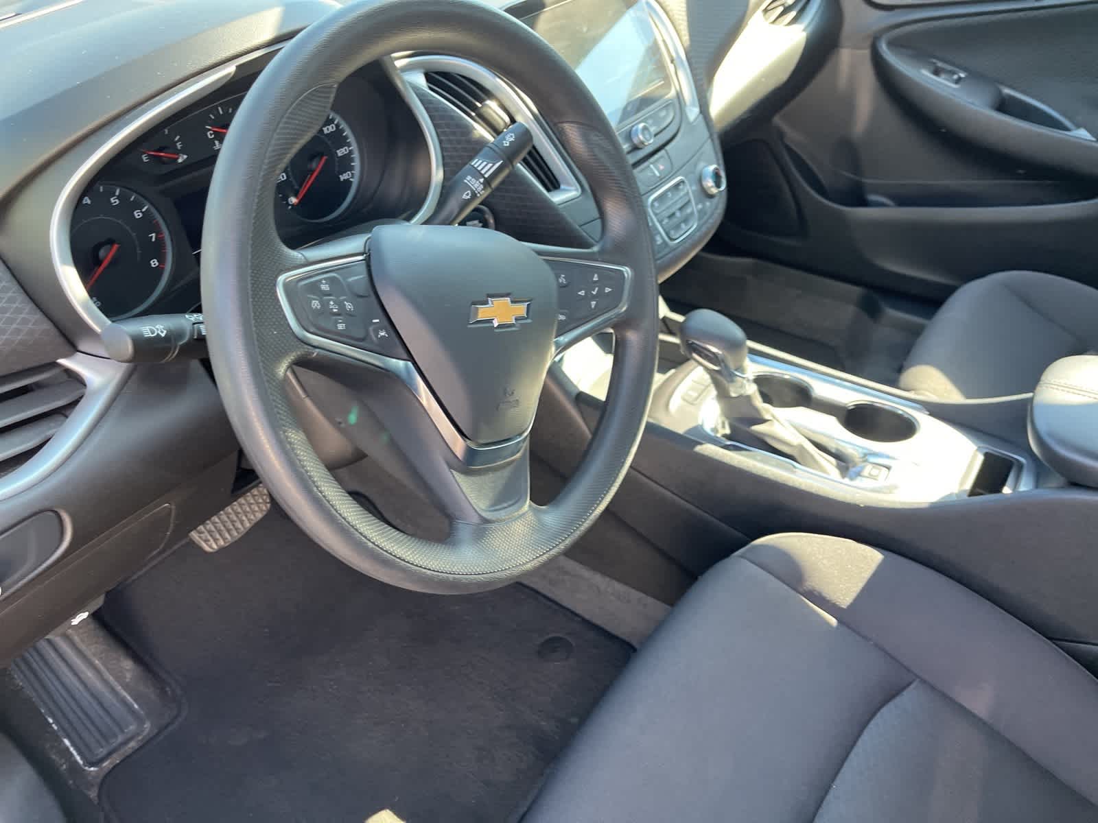 Thumbnail: 2024 Chevrolet Malibu - 25