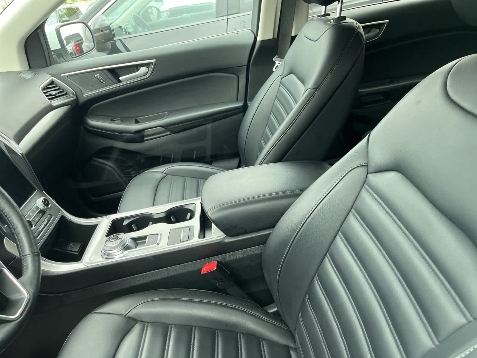 Thumbnail: 2024 Ford Edge - 21