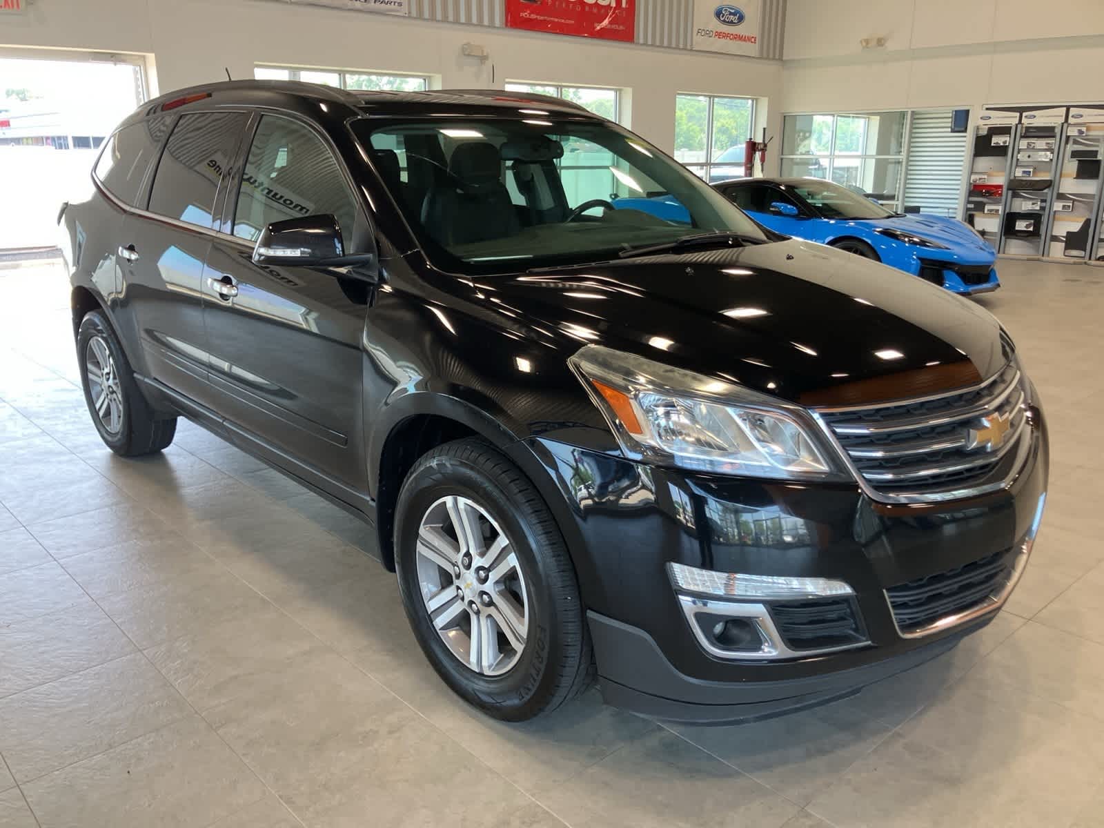 Thumbnail: 2017 Chevrolet Traverse - 3