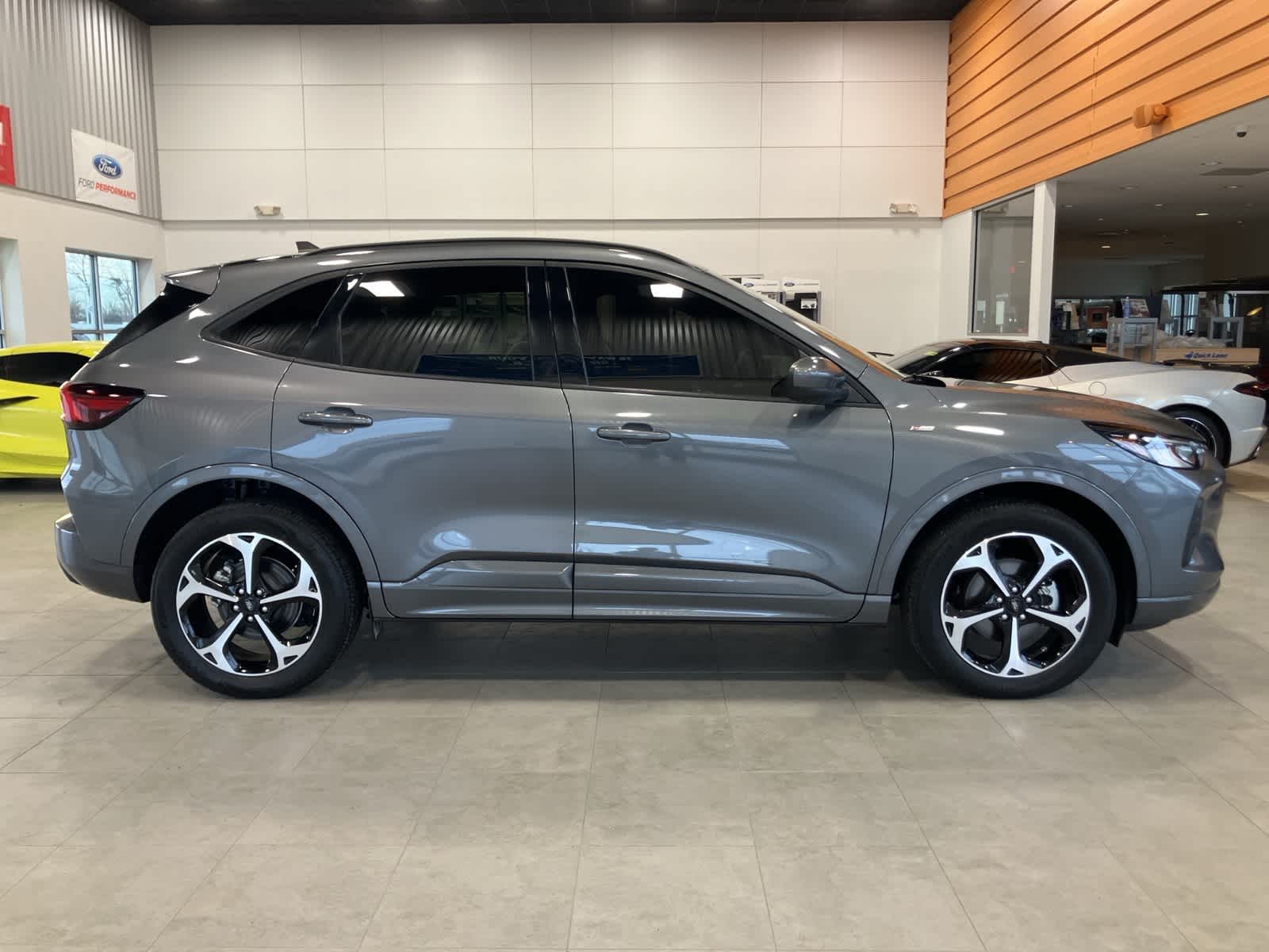 Thumbnail: 2023 Ford Escape - 4