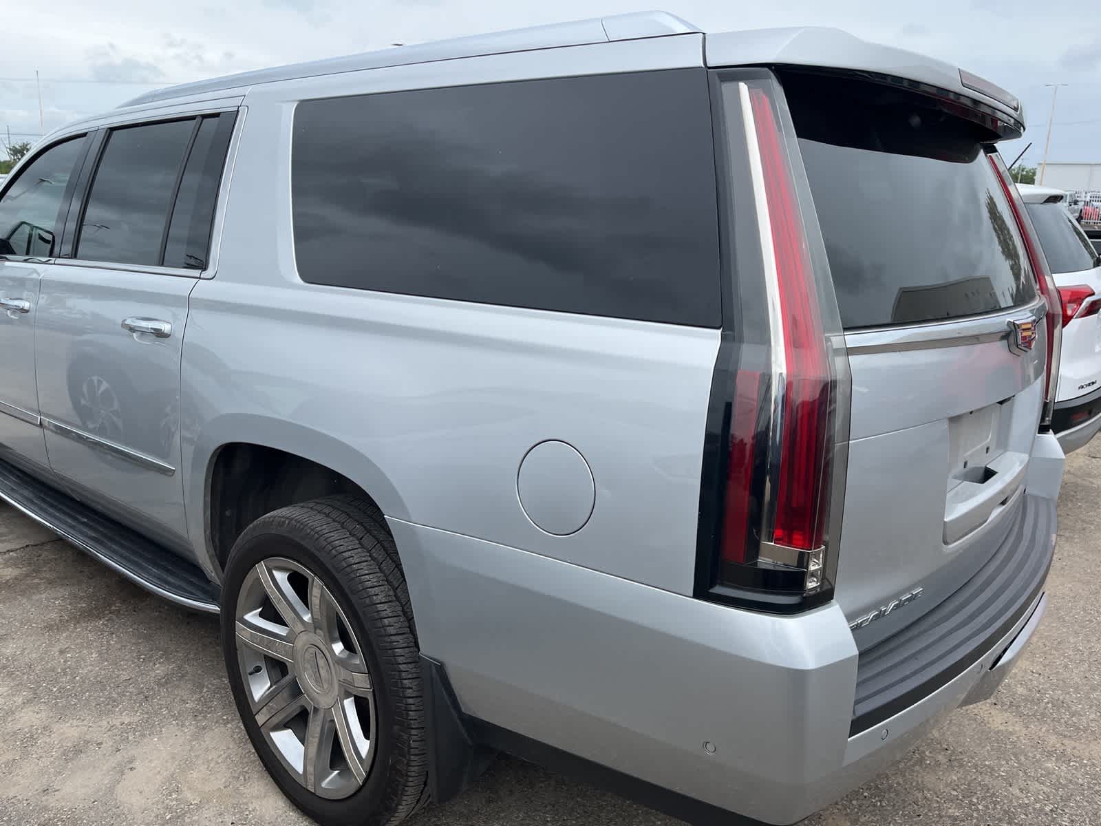 Thumbnail: 2020 Cadillac Escalade - 9