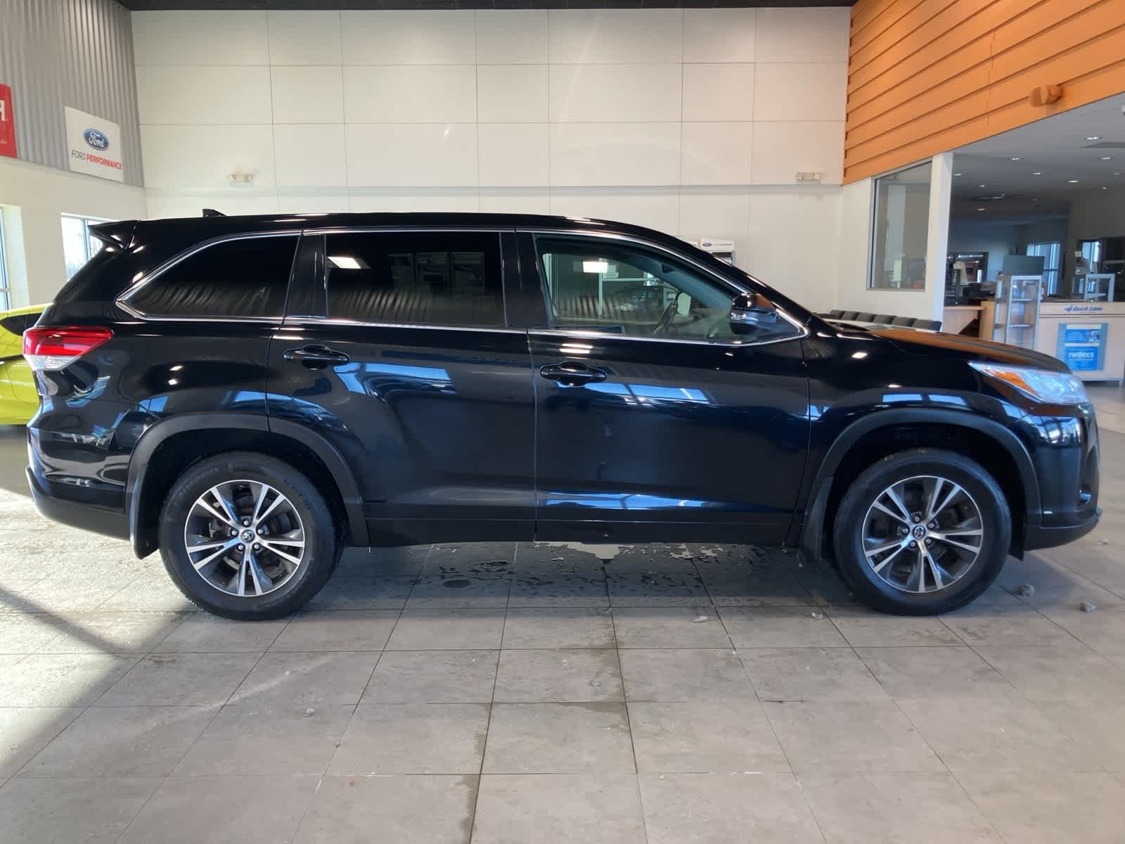 Thumbnail: 2018 Toyota Highlander - 4