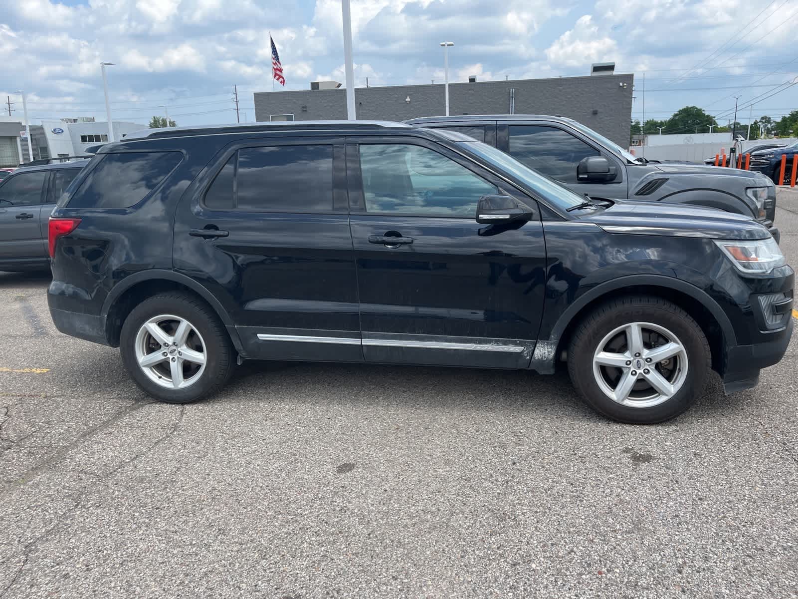 2016 Ford Explorer XLT 14