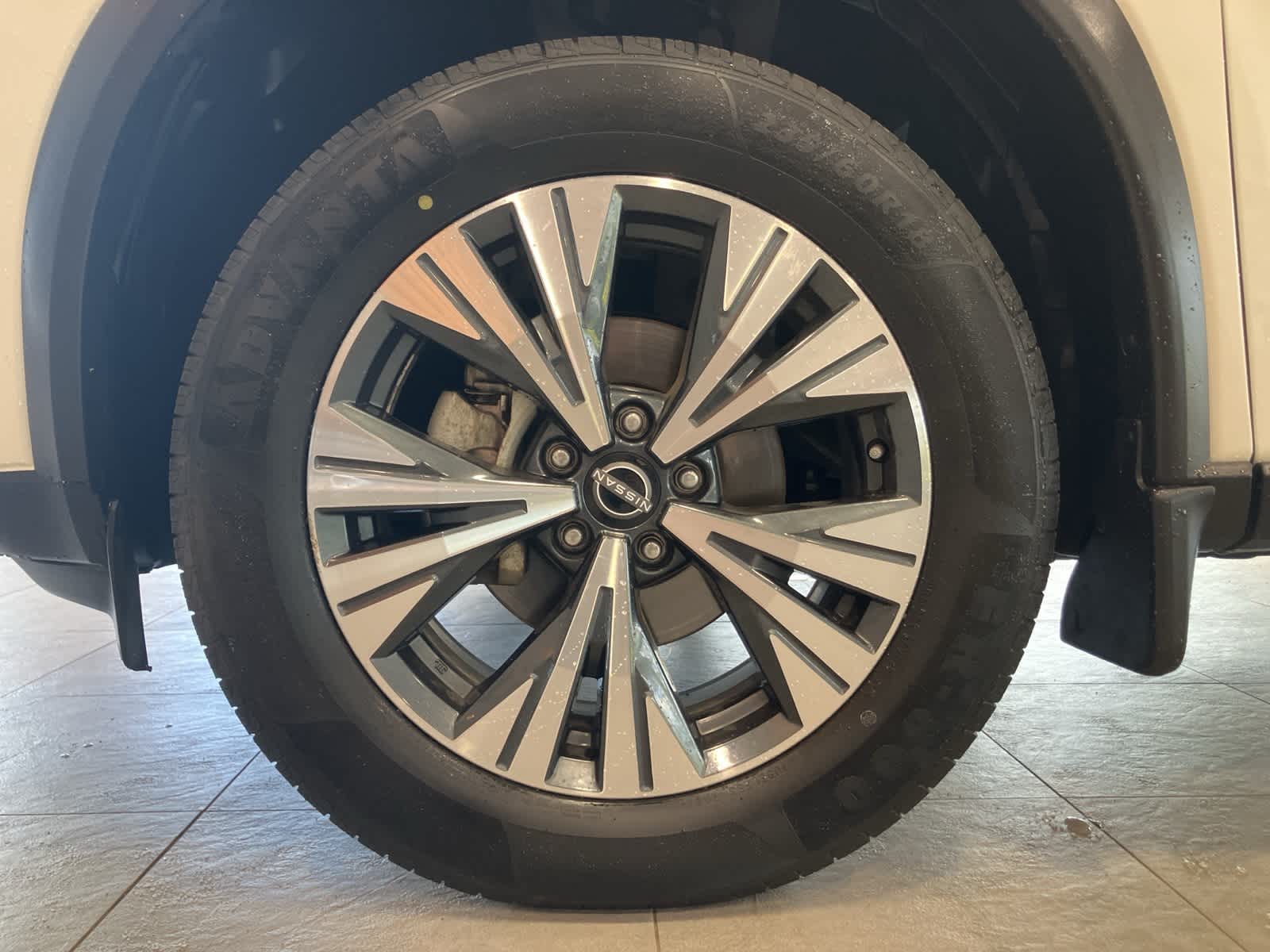 Thumbnail: 2023 Nissan Rogue - 9