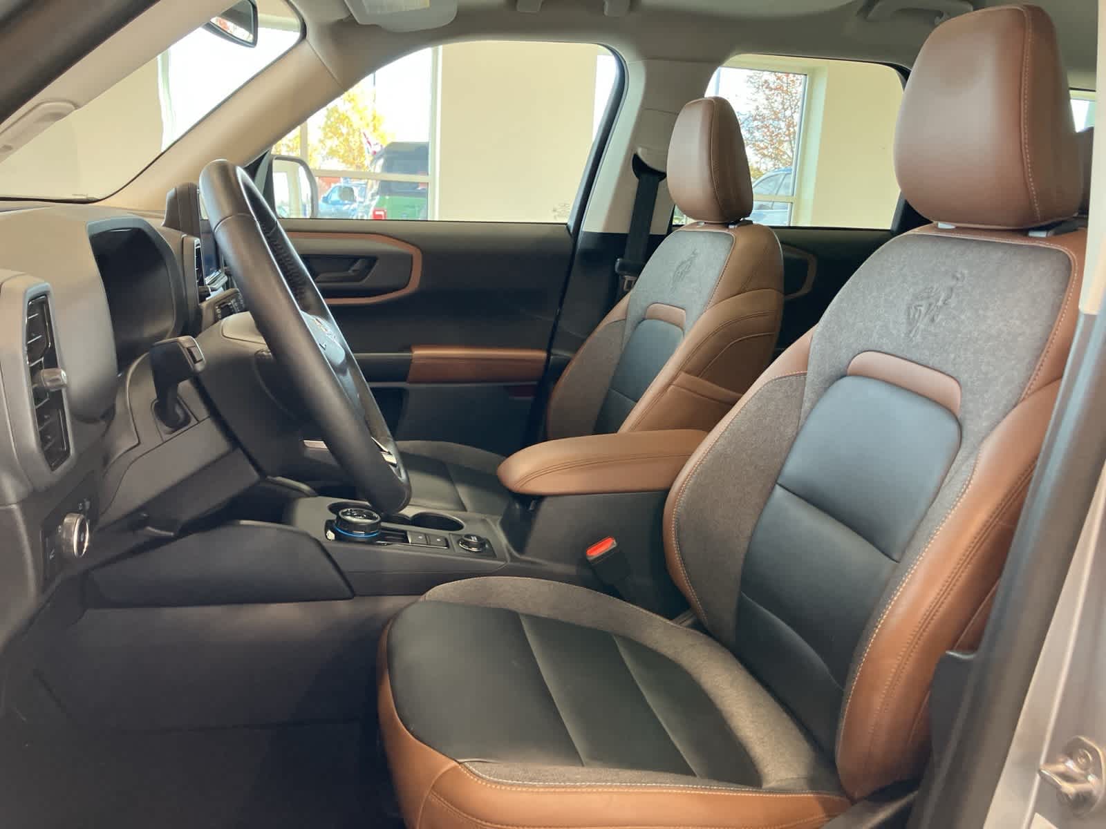 Thumbnail: 2023 Ford Bronco Sport - 11