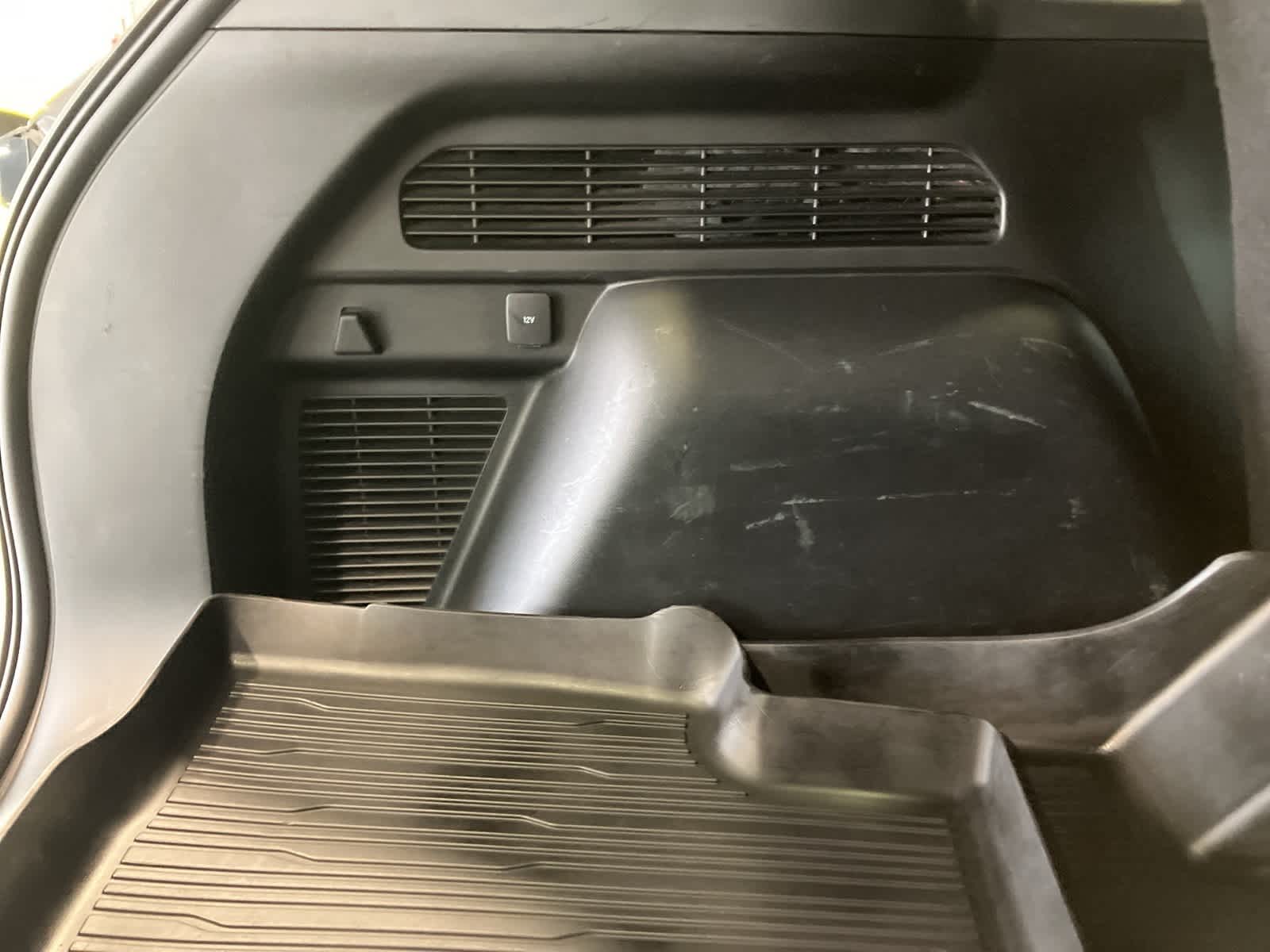 Thumbnail: 2021 Ford Escape - 32