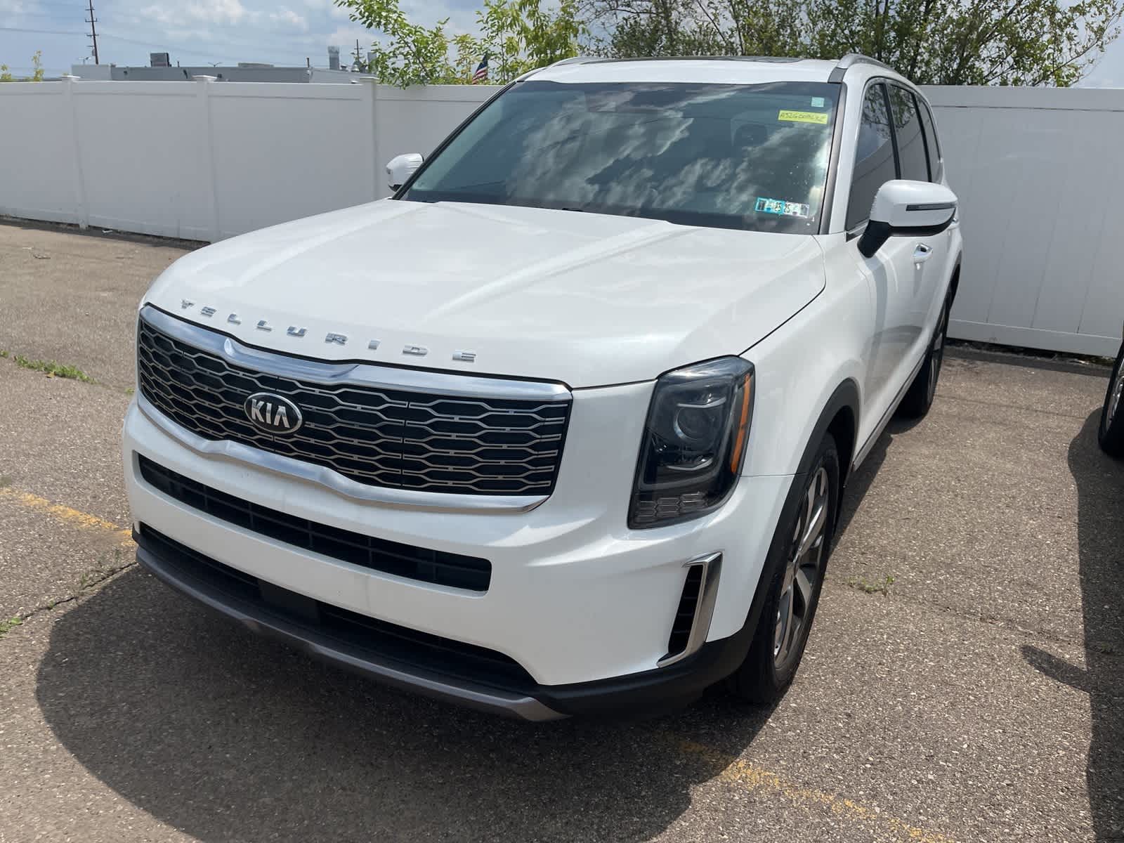 2020 Kia Telluride S 3