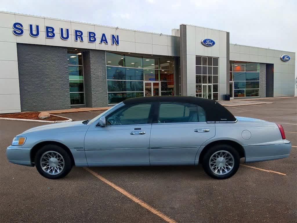 2000 Lincoln Town Car Signature 5