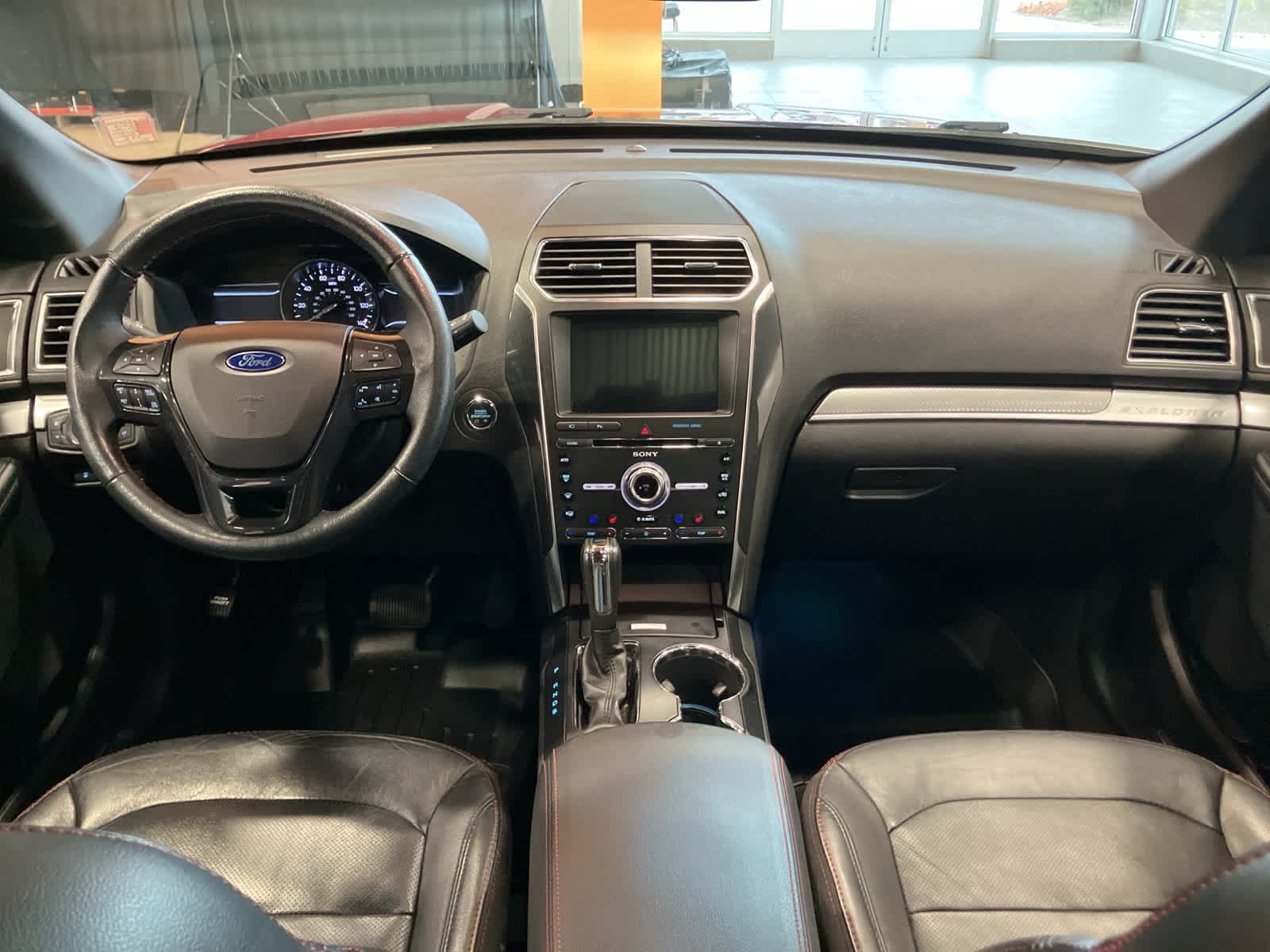 Thumbnail: 2018 Ford Explorer - 28