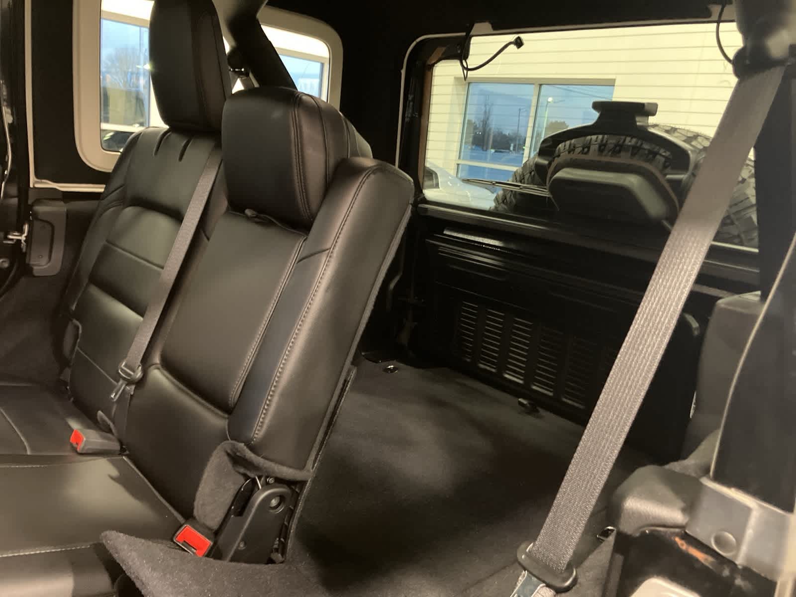 Thumbnail: 2021 Jeep Wrangler - 27