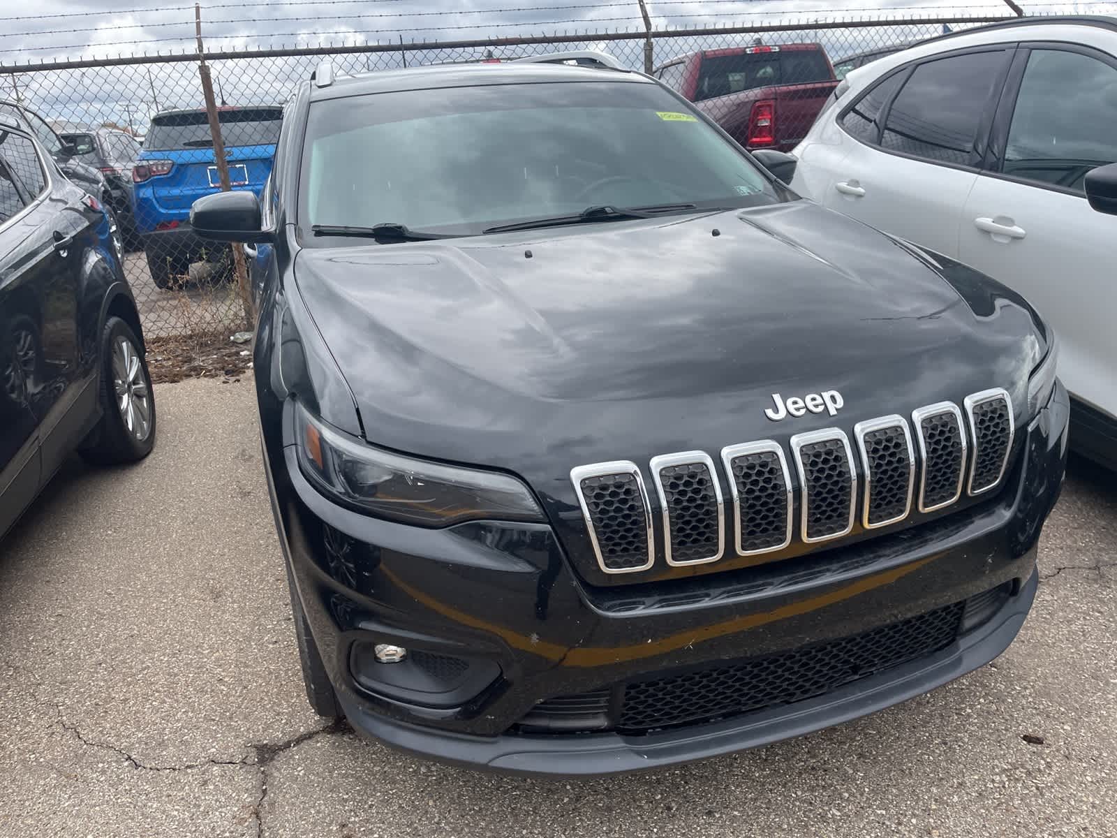 Thumbnail: 2019 Jeep Cherokee - 19