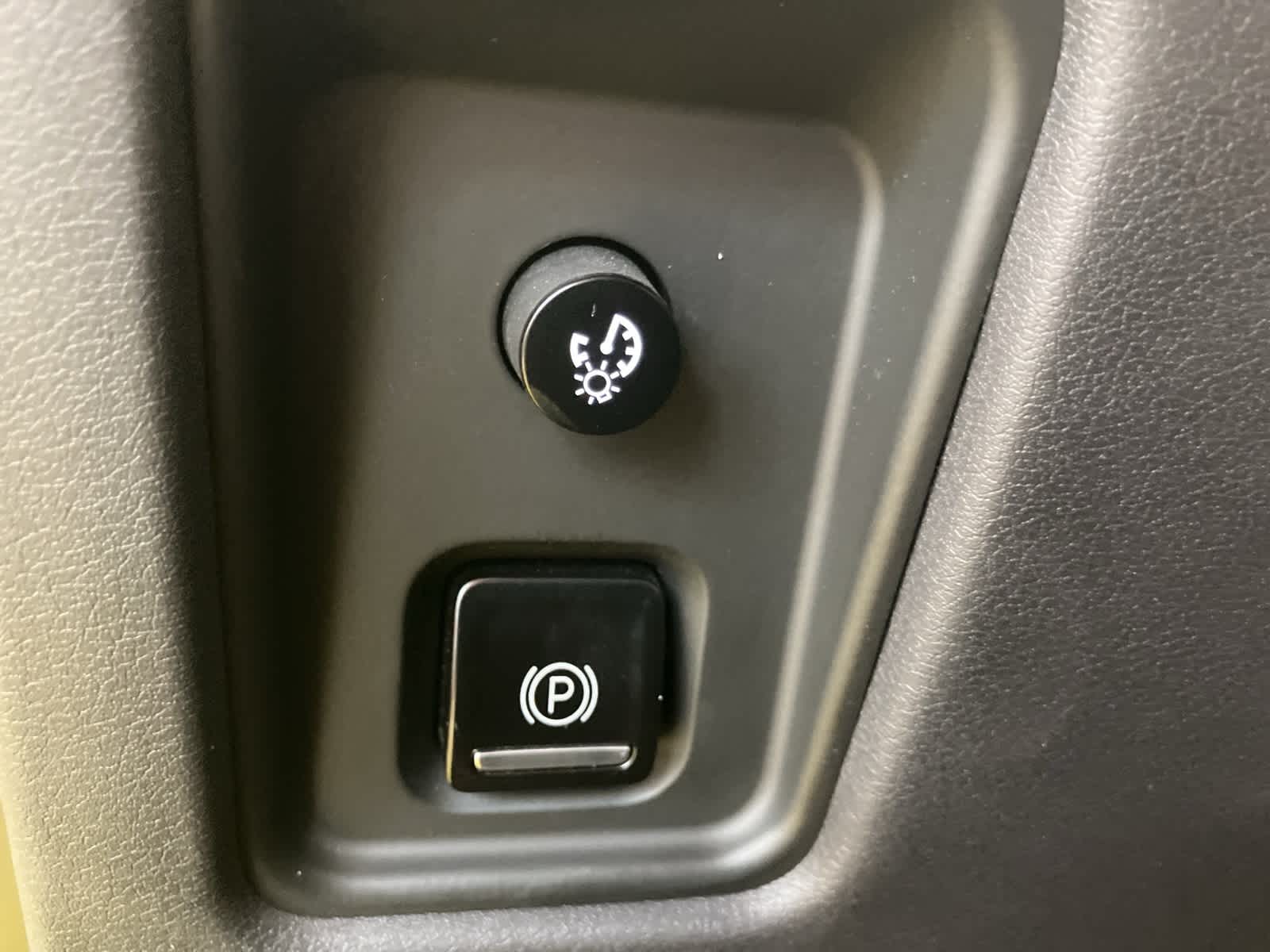 Thumbnail: 2020 Chevrolet Corvette - 15