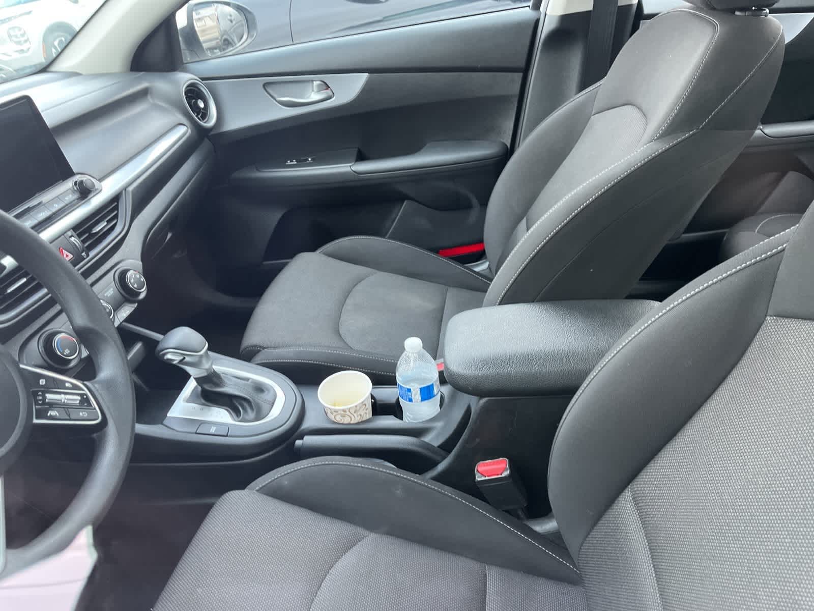 Thumbnail: 2024 Kia Forte - 24