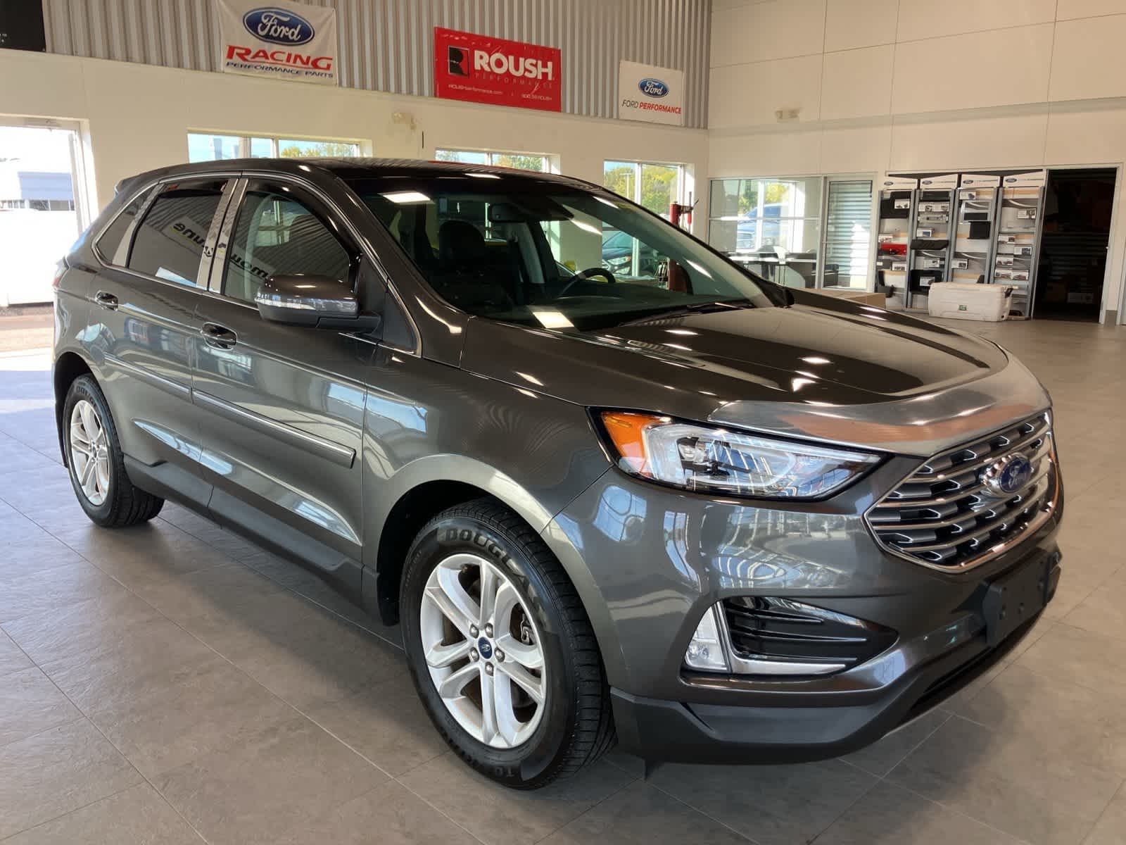 Thumbnail: 2019 Ford Edge - 3