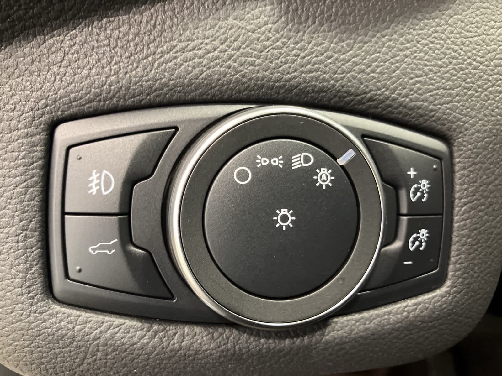 Thumbnail: 2019 Ford Escape - 13