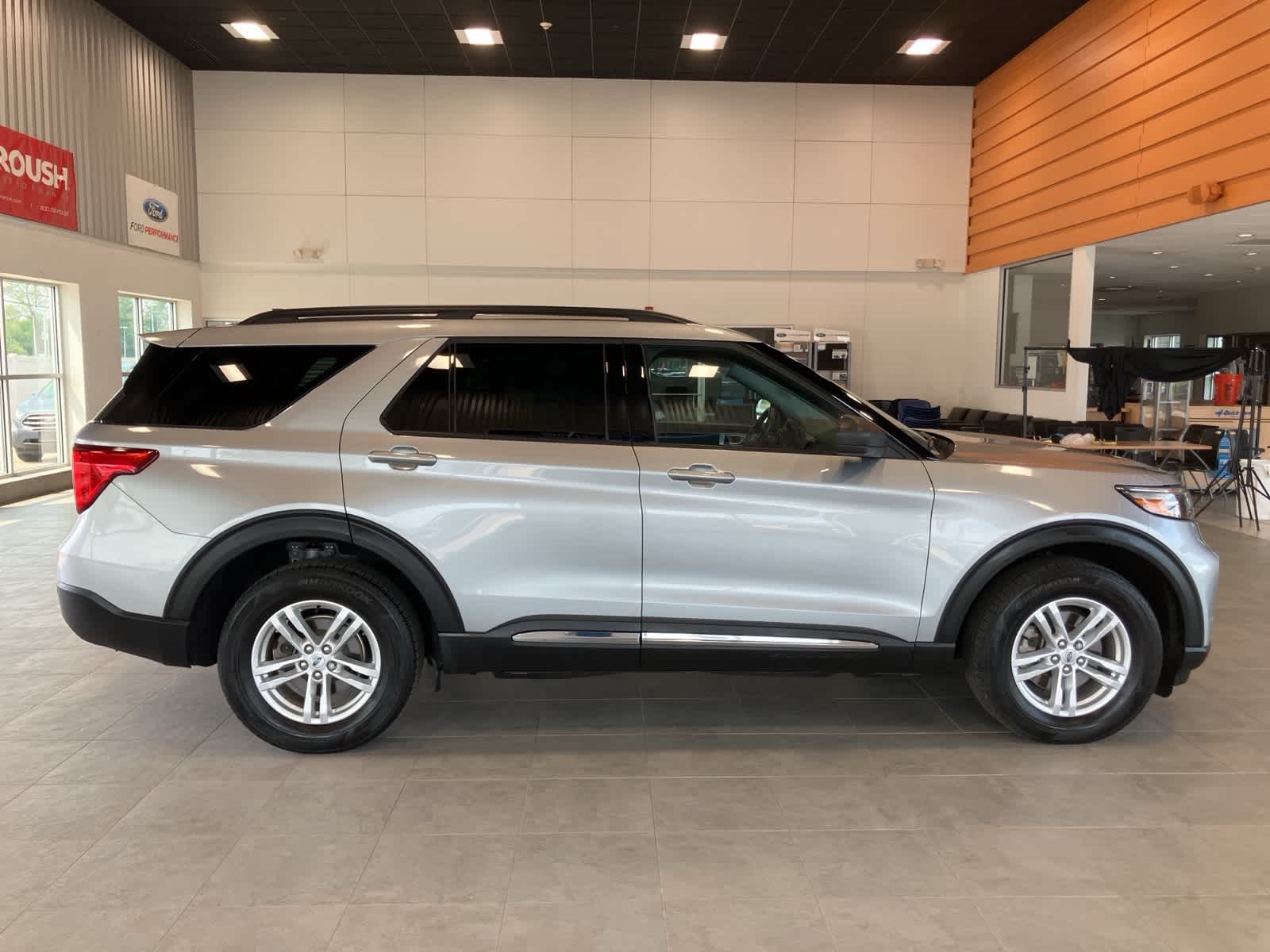 Thumbnail: 2022 Ford Explorer - 4