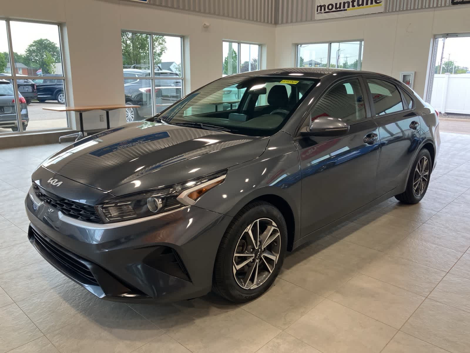 Thumbnail: 2022 Kia Forte - 1