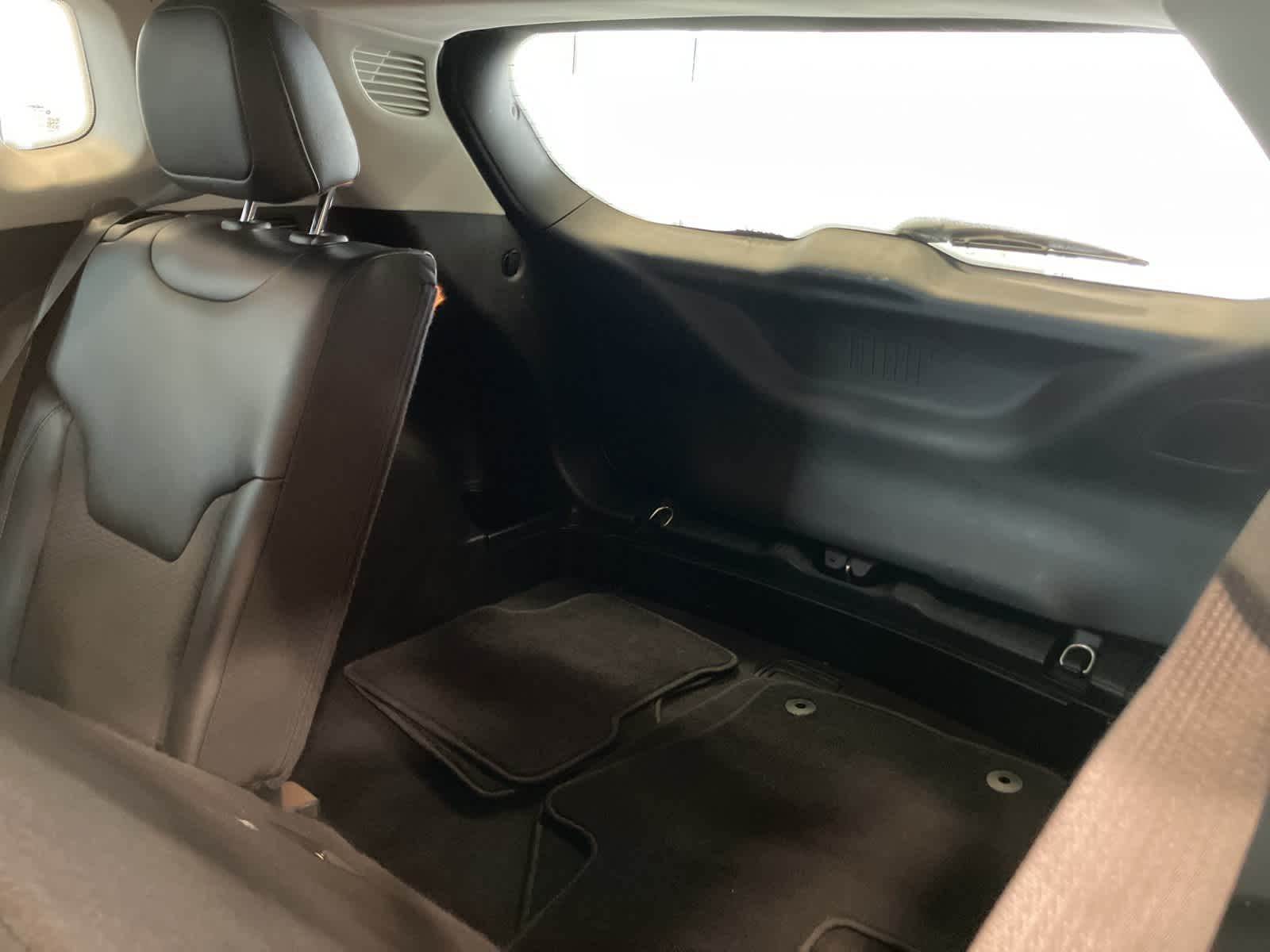 Thumbnail: 2022 Jeep Compass - 24