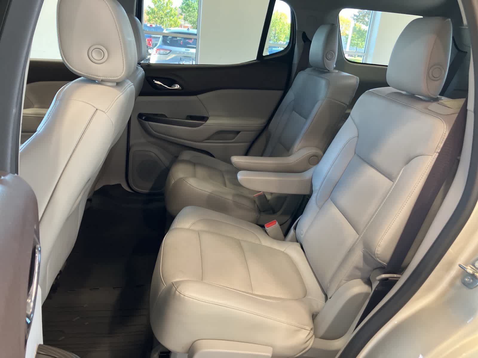 Thumbnail: 2017 GMC Acadia - 28