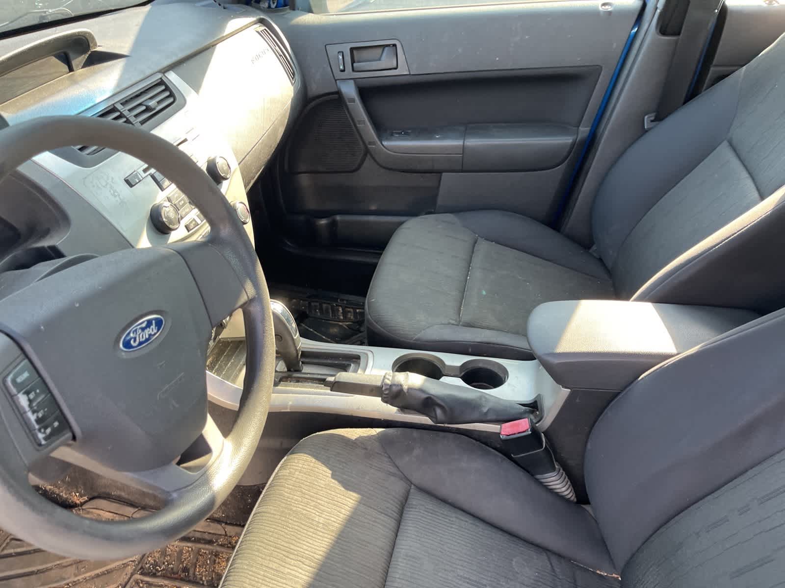 Thumbnail: 2011 Ford Focus - 22