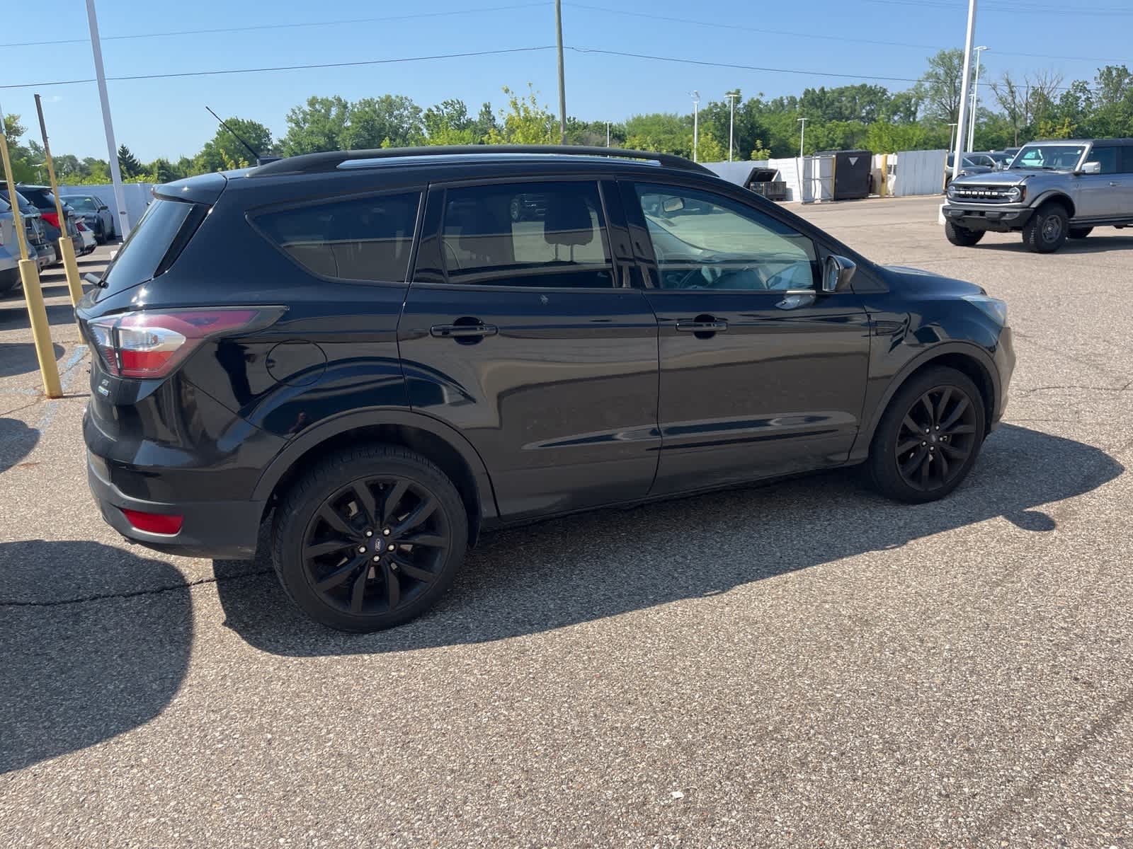 Thumbnail: 2017 Ford Escape - 13
