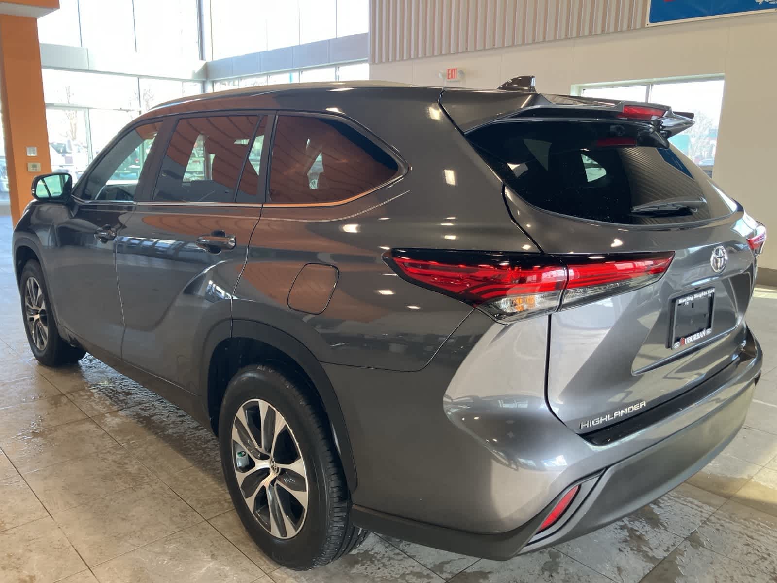 Thumbnail: 2023 Toyota Highlander - 7