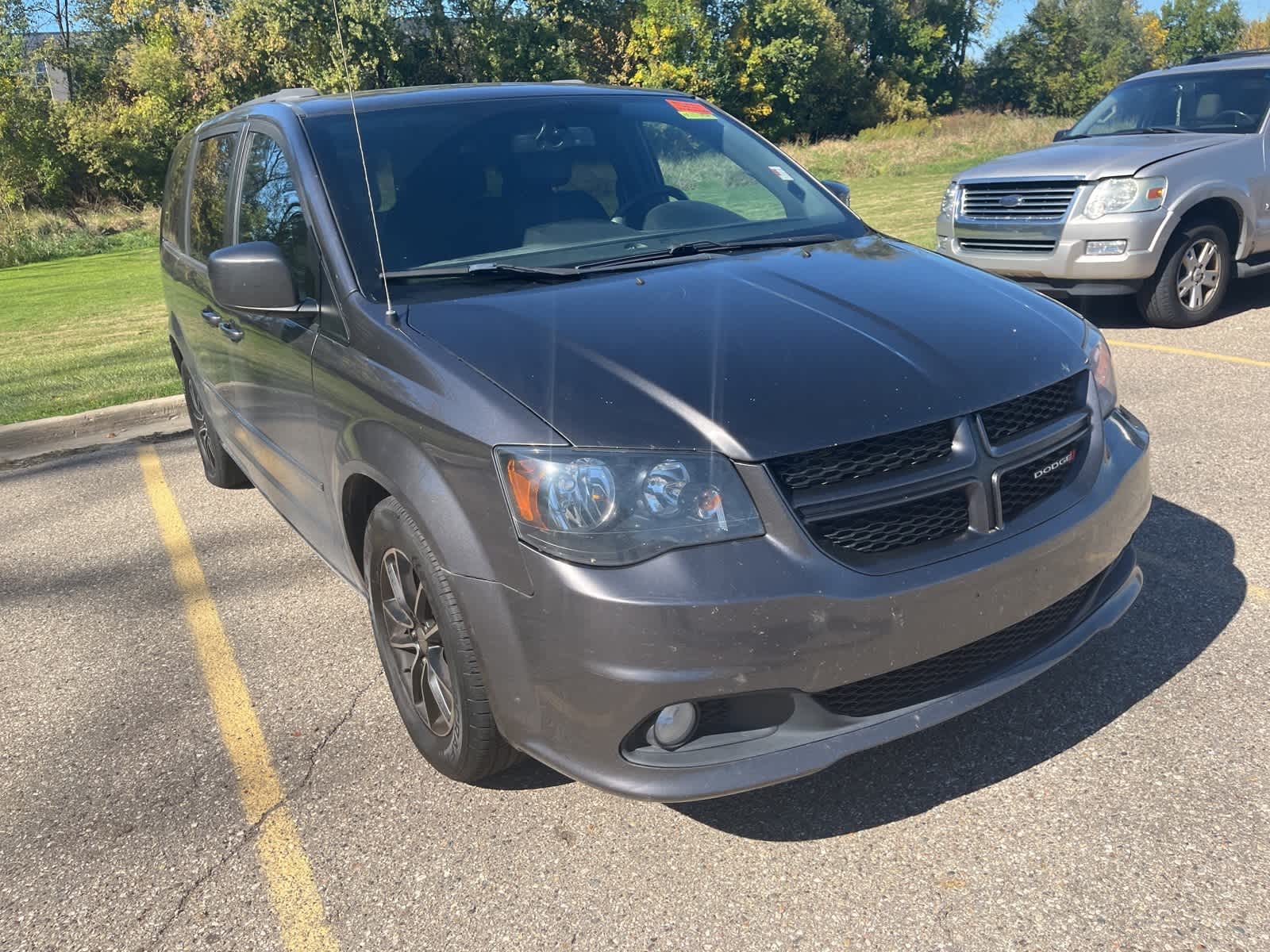 Thumbnail: 2017 Dodge Grand Caravan - 19