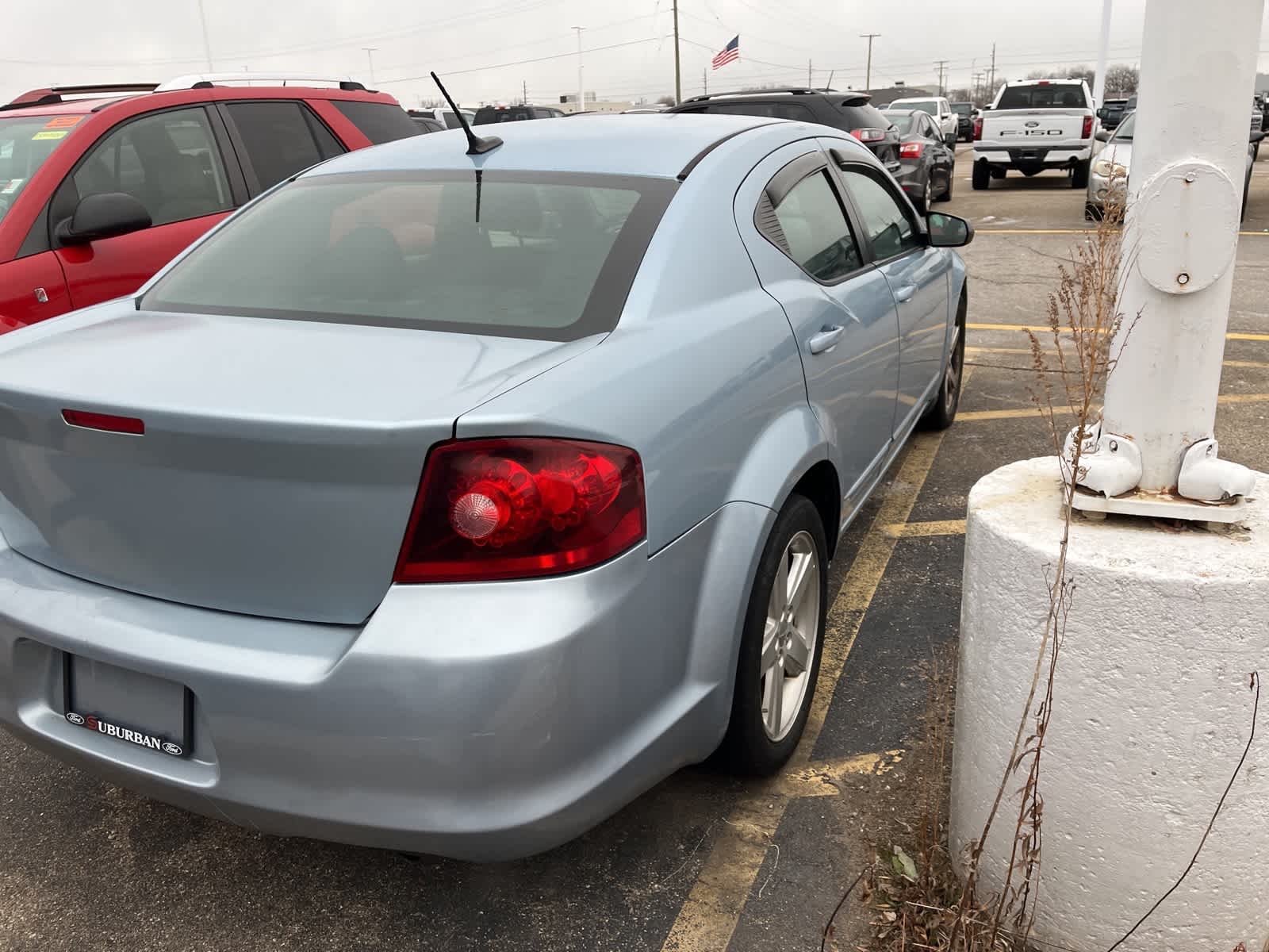 Thumbnail: 2013 Dodge Avenger - 16