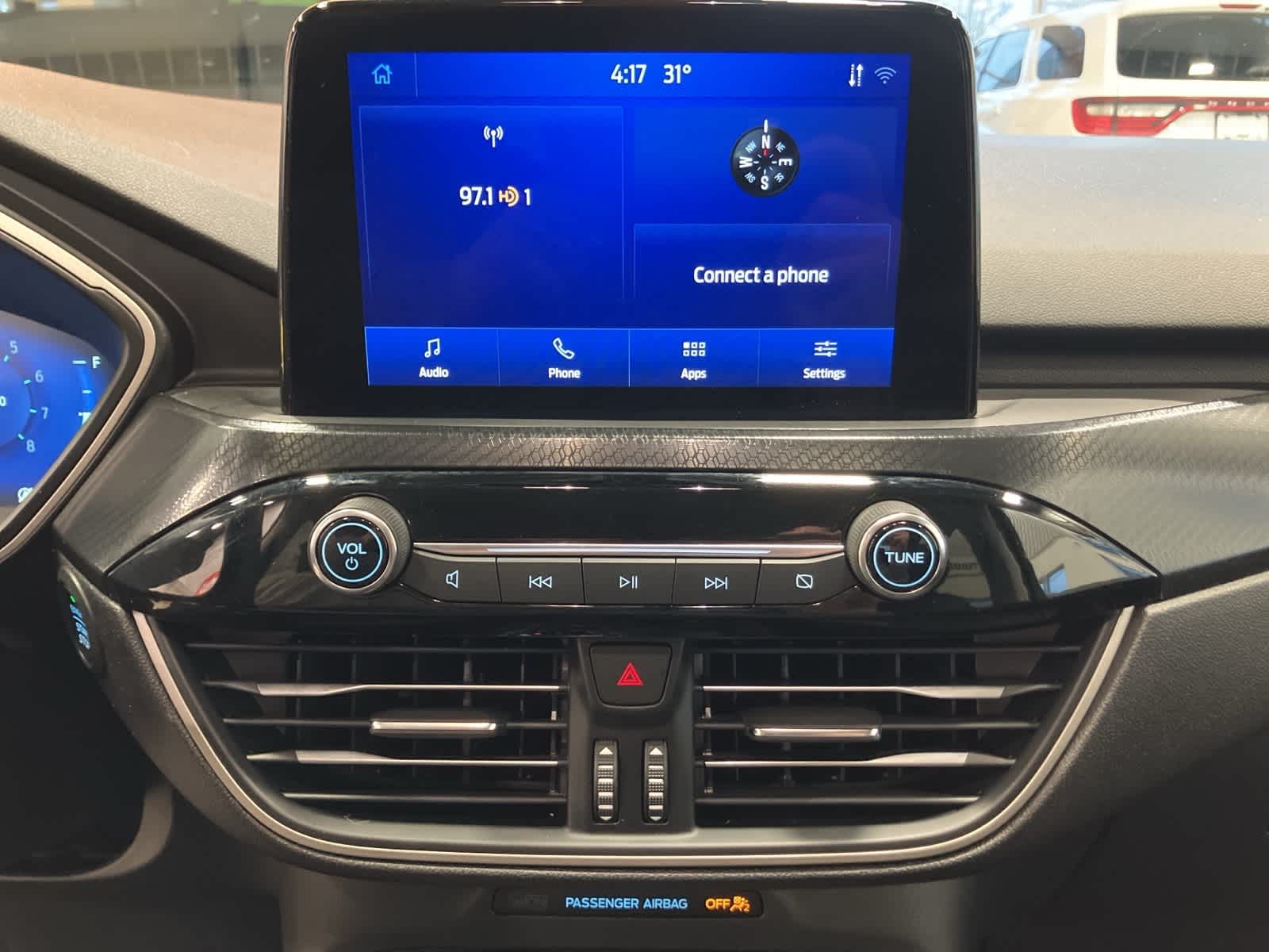 Thumbnail: 2021 Ford Escape - 21