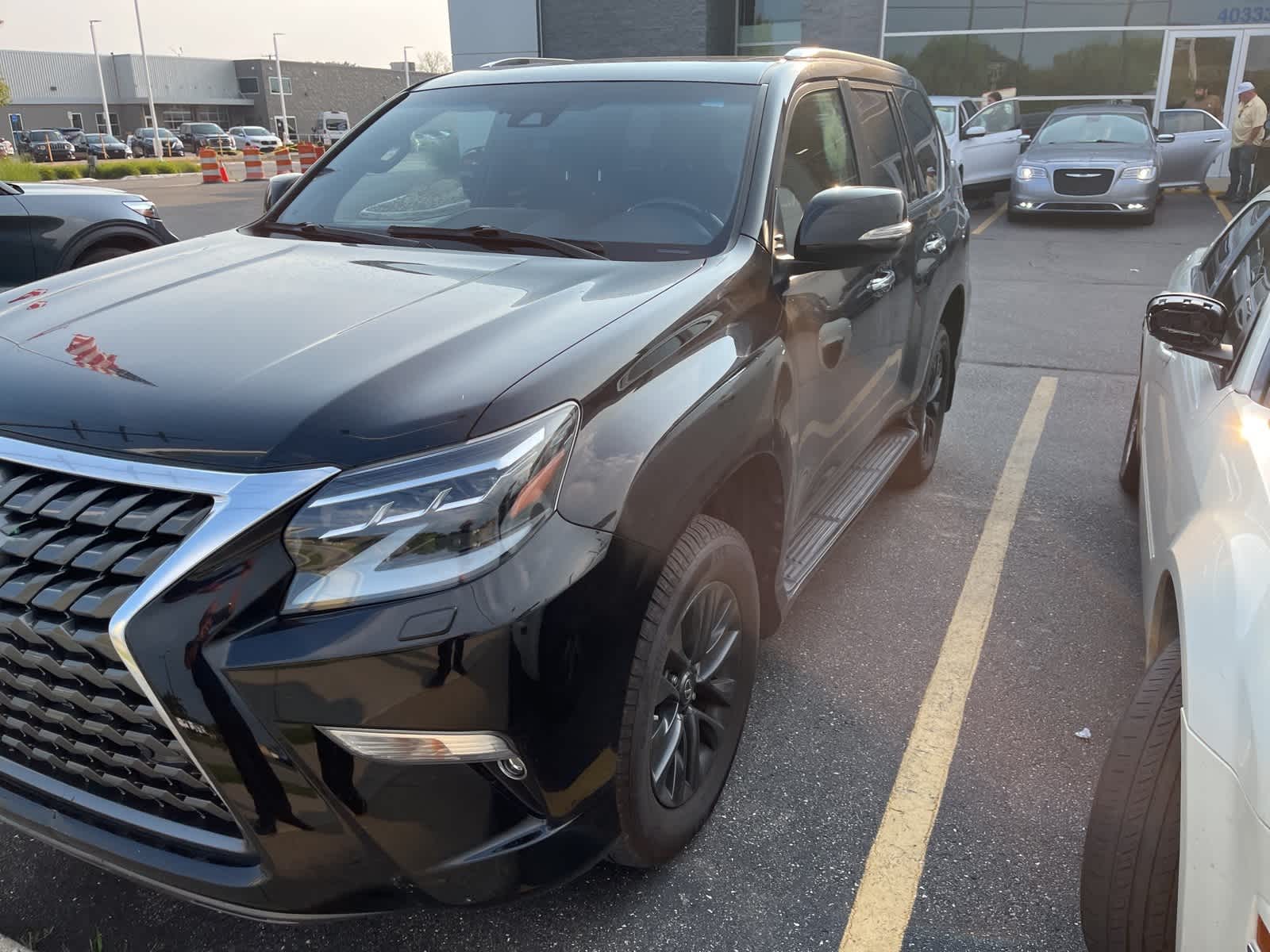Thumbnail: 2021 Lexus GX - 4