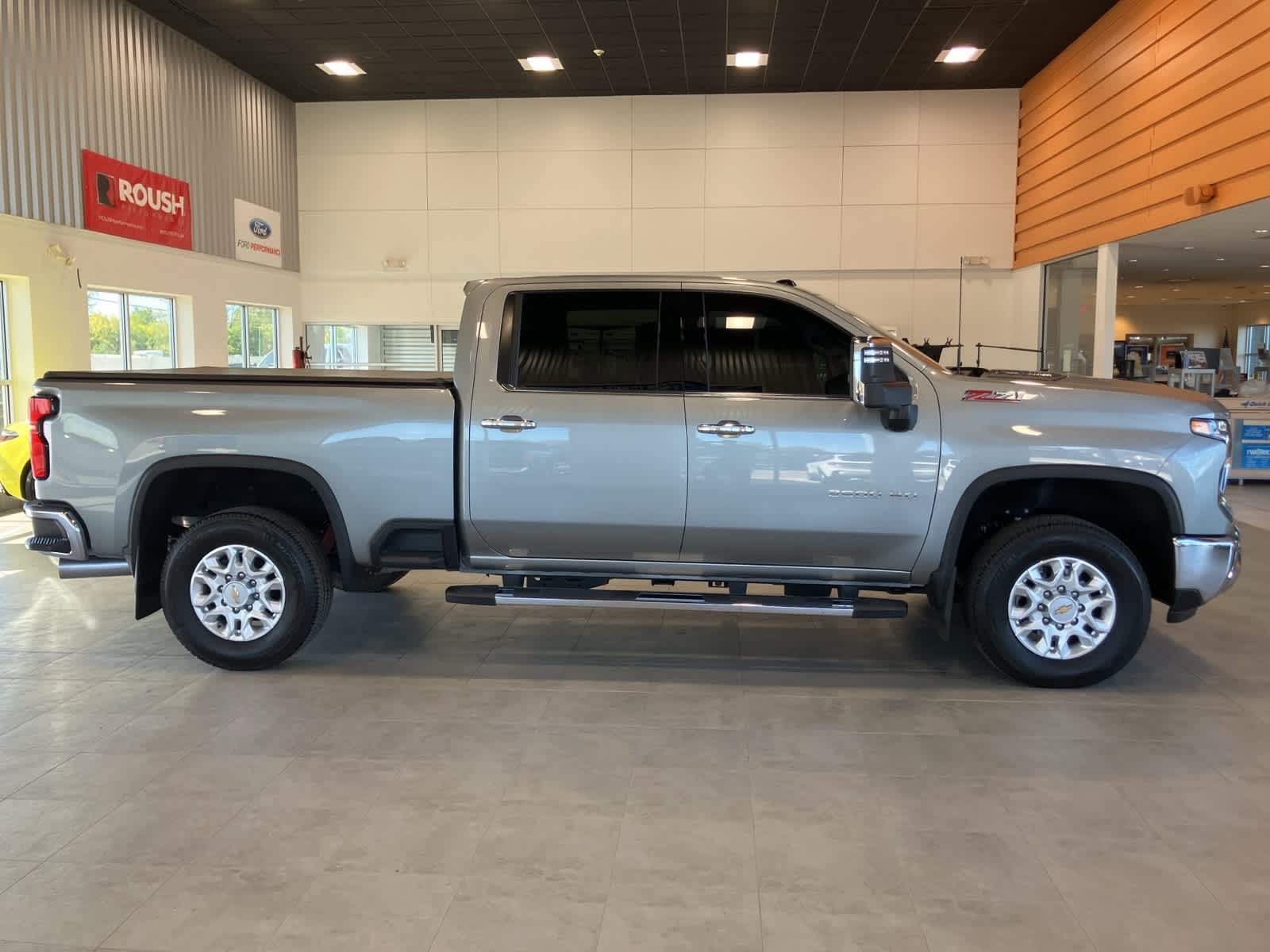 2025 Chevrolet Silverado 2500HD LTZ photo 4