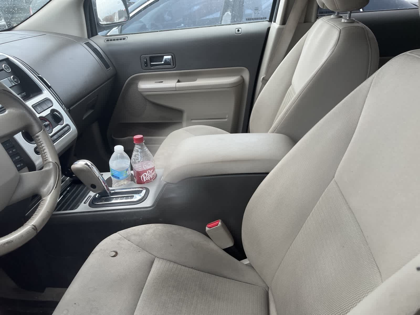 Thumbnail: 2010 Ford Edge - 23