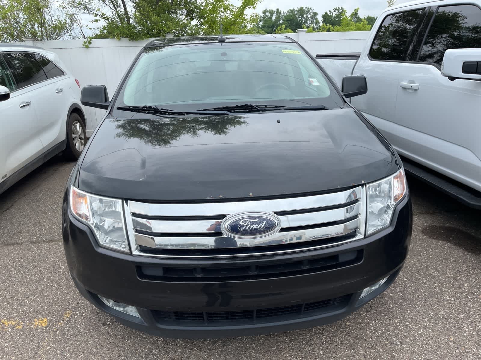 Thumbnail: 2010 Ford Edge - 21