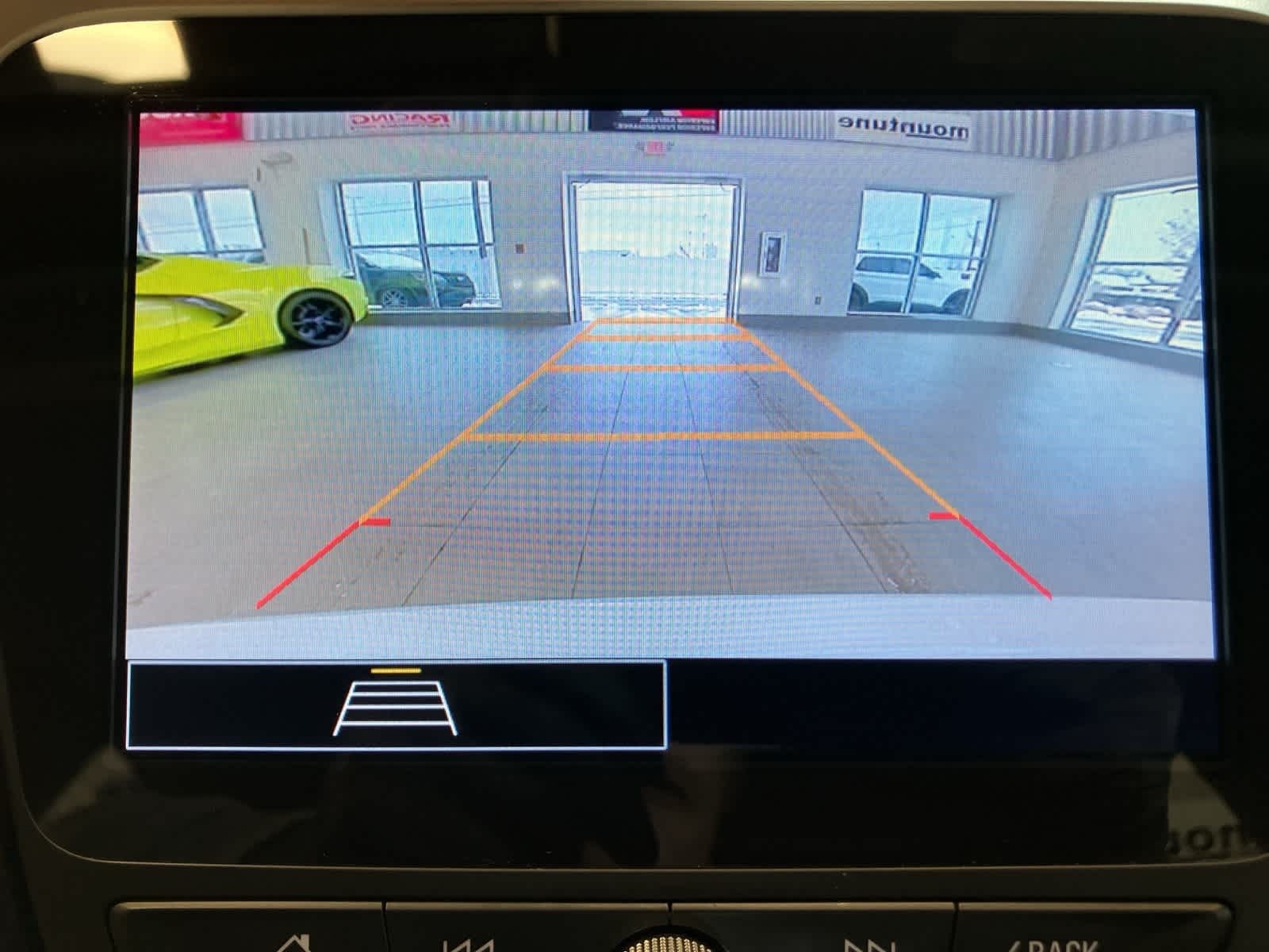 Thumbnail: 2024 Chevrolet Malibu - 21