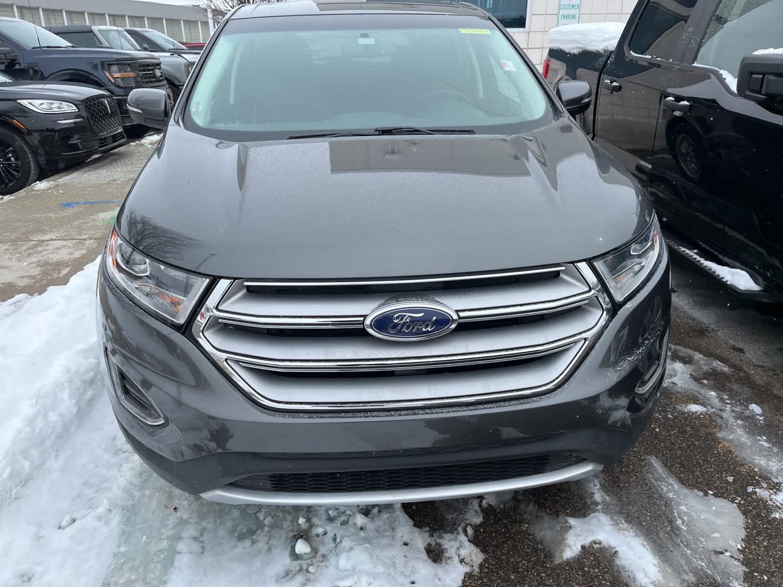 Thumbnail: 2015 Ford Edge - 21