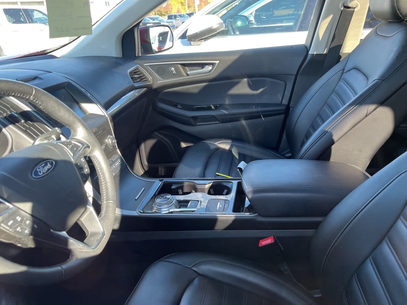 Thumbnail: 2019 Ford Edge - 27