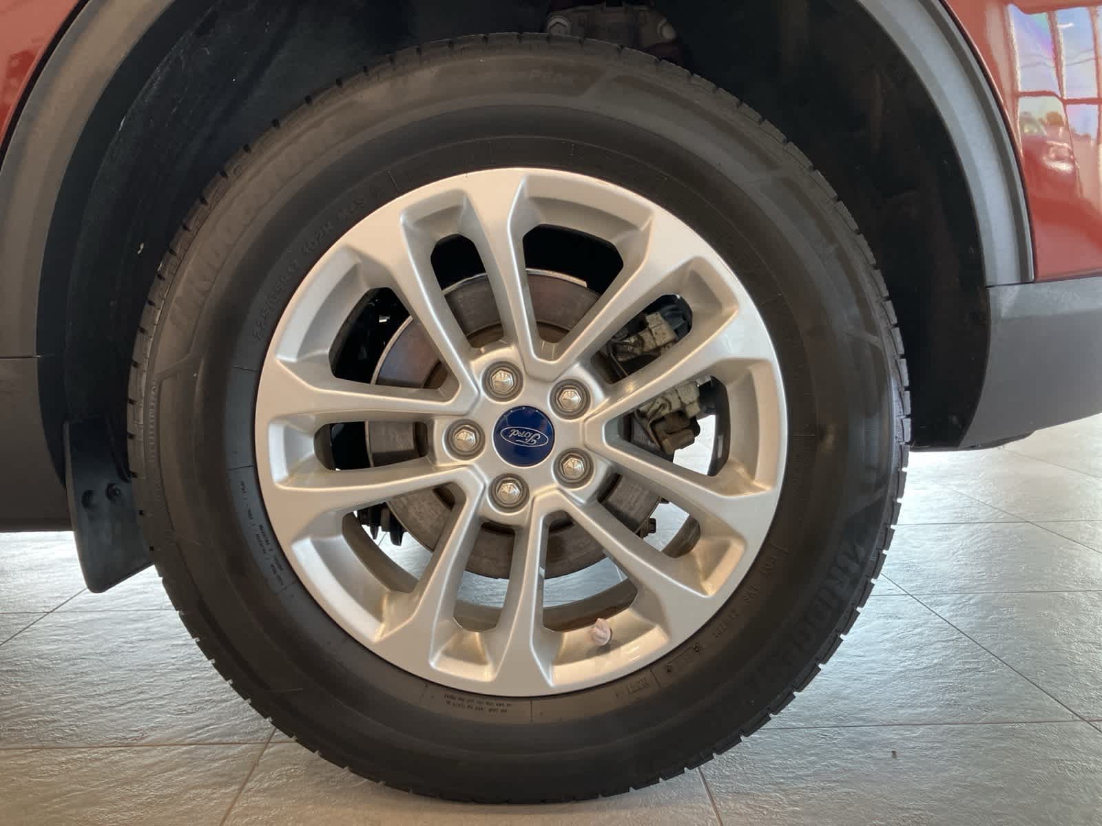 Thumbnail: 2021 Ford Escape - 9