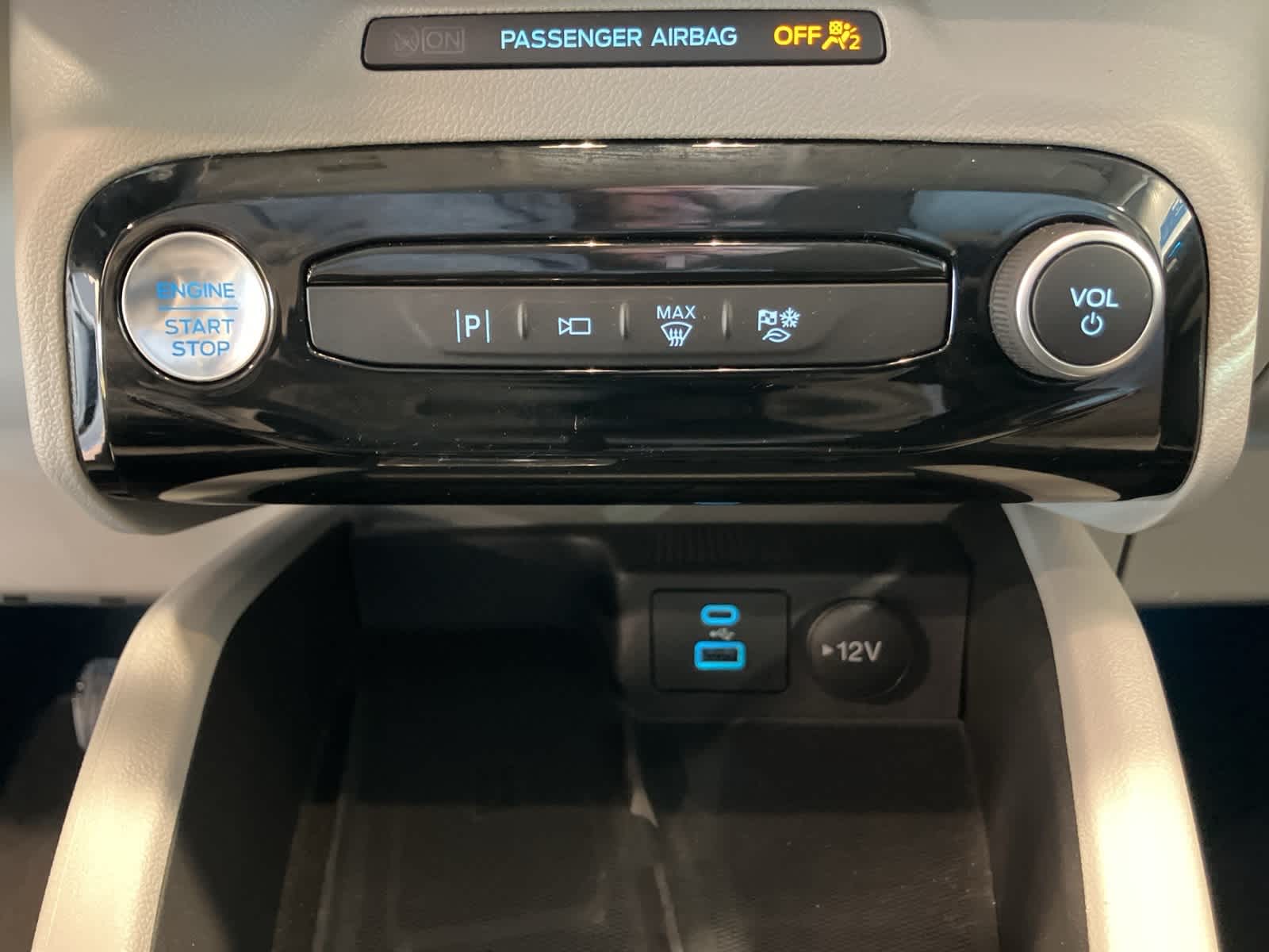 Thumbnail: 2023 Ford Escape - 20