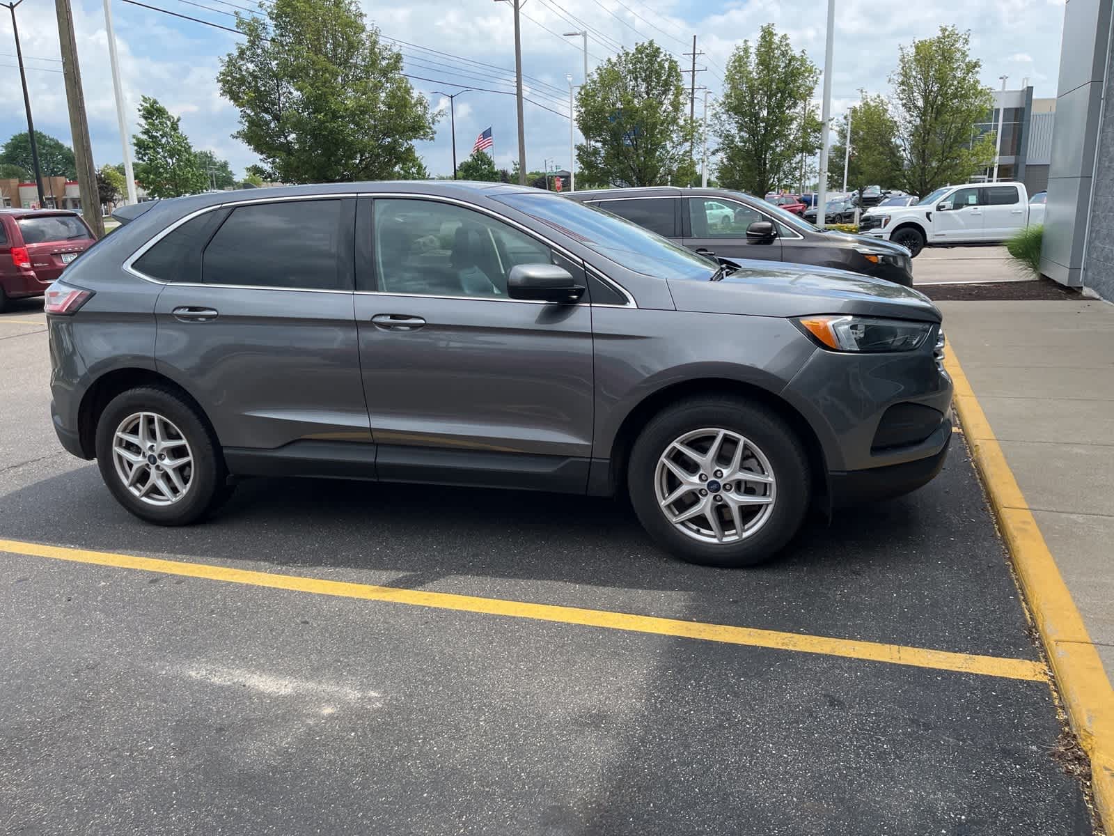 Thumbnail: 2022 Ford Edge - 16