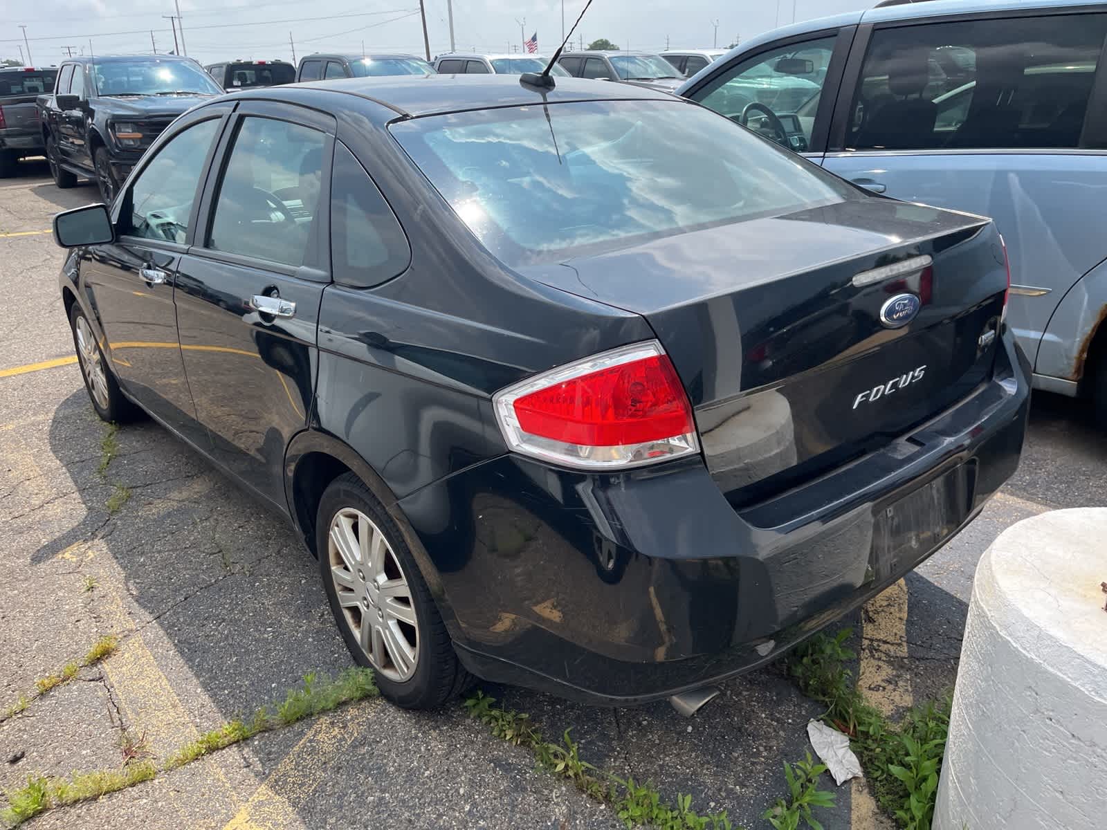 Thumbnail: 2010 Ford Focus - 9