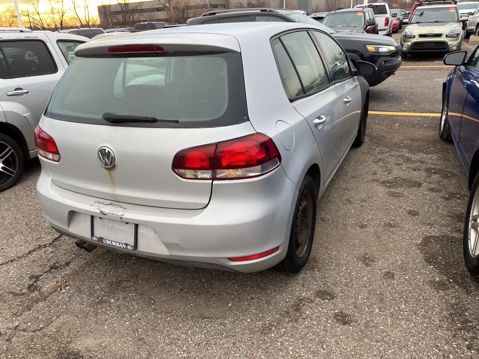 Thumbnail: 2010 Volkswagen Golf - 13