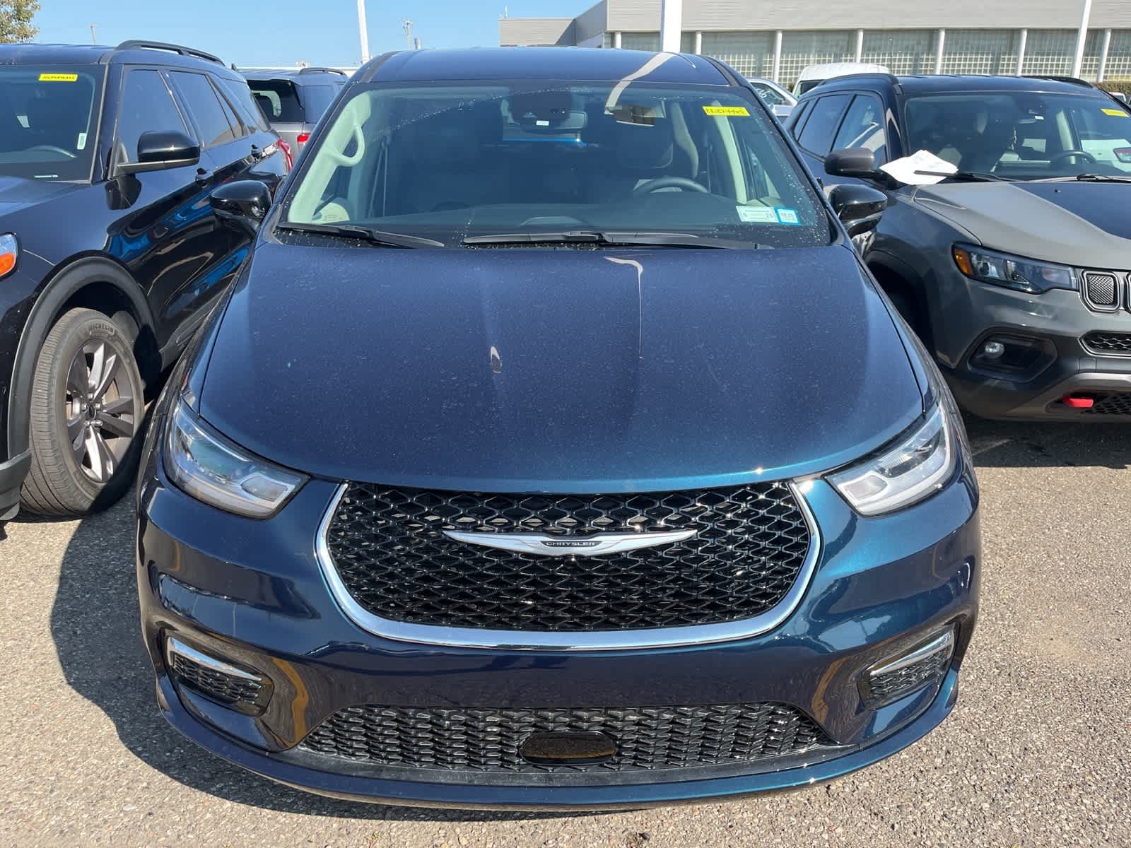 Thumbnail: 2024 Chrysler Pacifica - 21