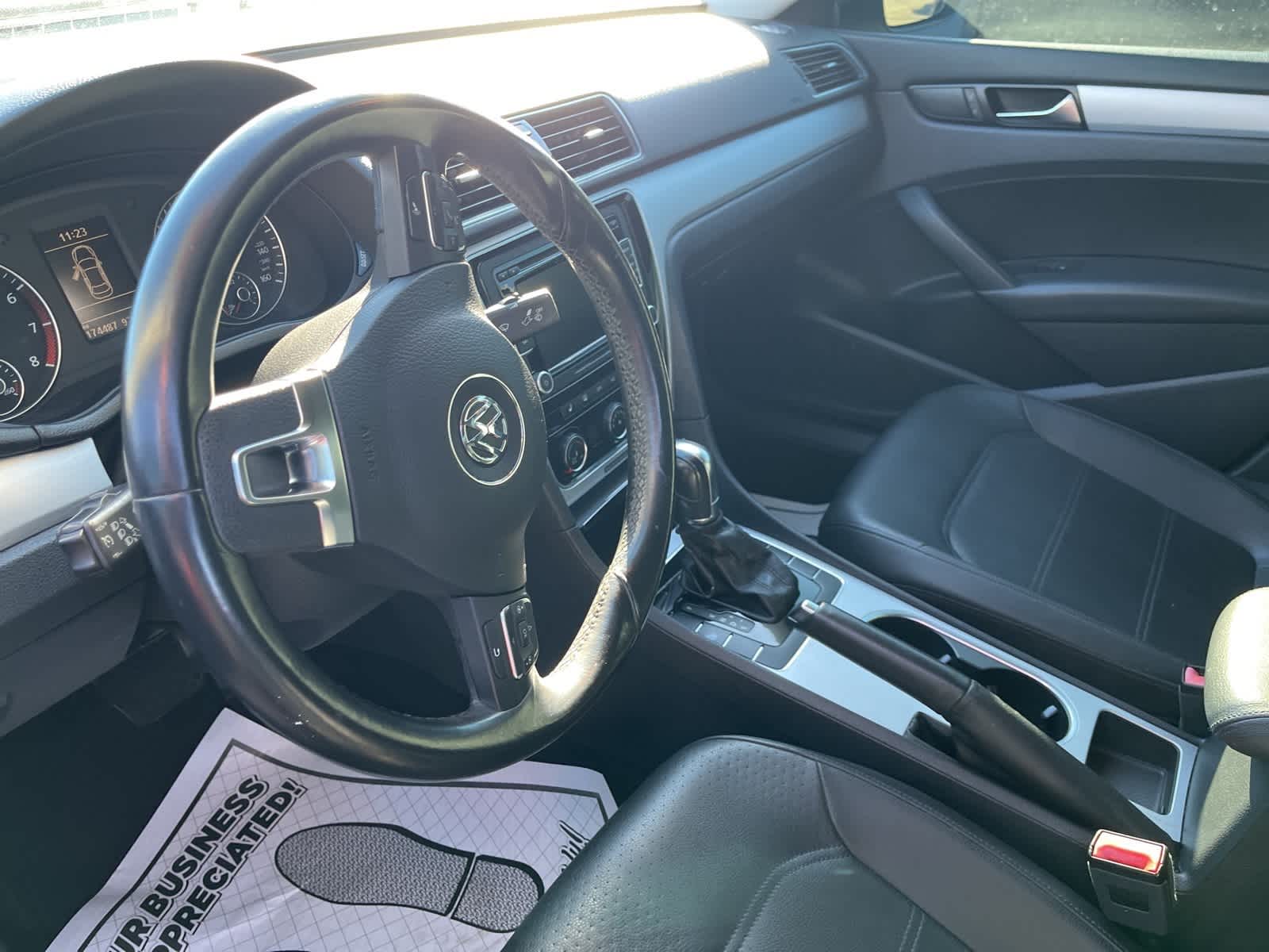 Thumbnail: 2013 Volkswagen Passat - 27