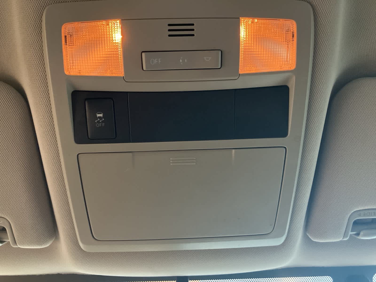 Thumbnail: 2017 Toyota Tacoma - 20