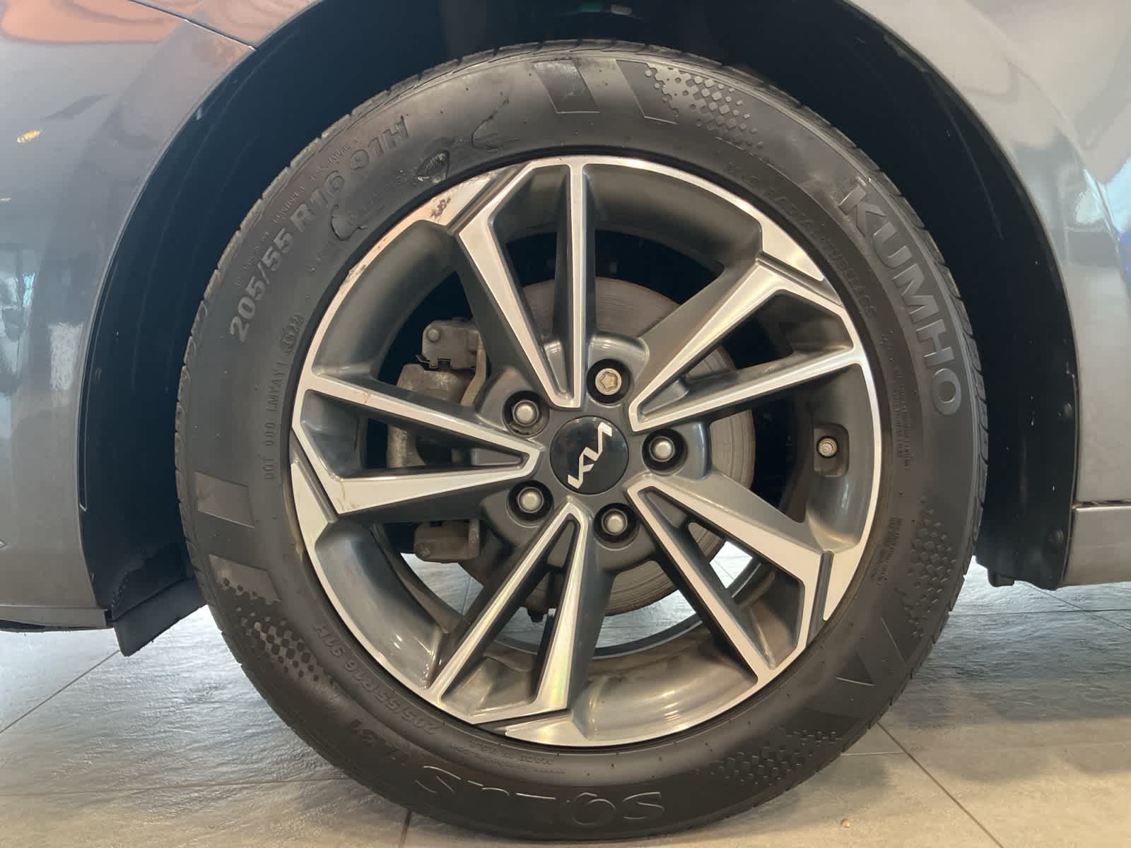 Thumbnail: 2022 Kia Forte - 9