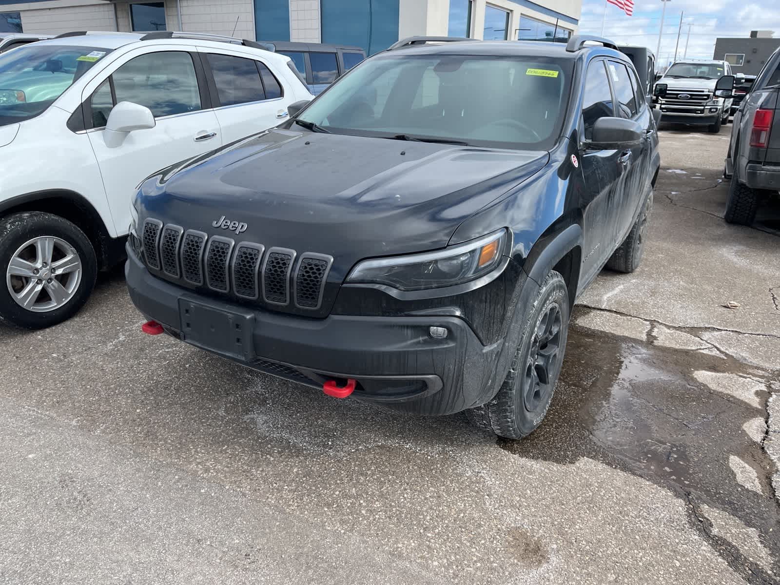 Thumbnail: 2021 Jeep Cherokee - 3