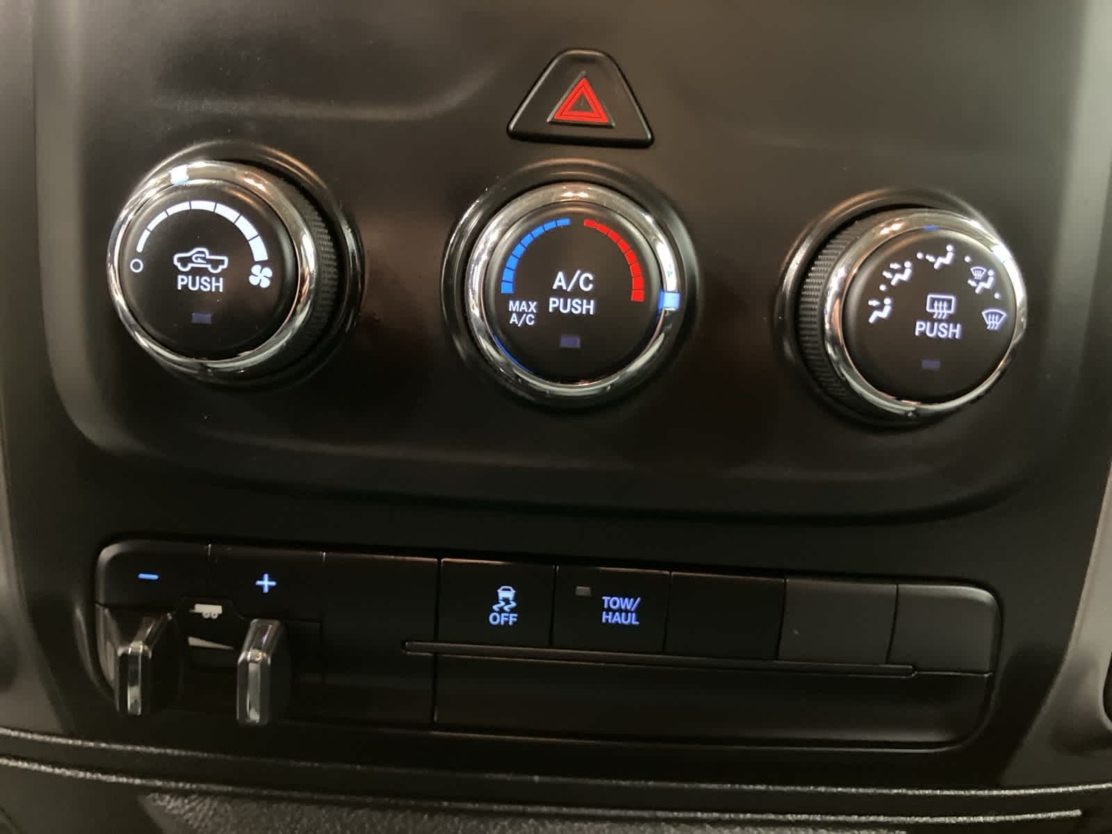 Thumbnail: 2023 RAM 1500 Classic - 18