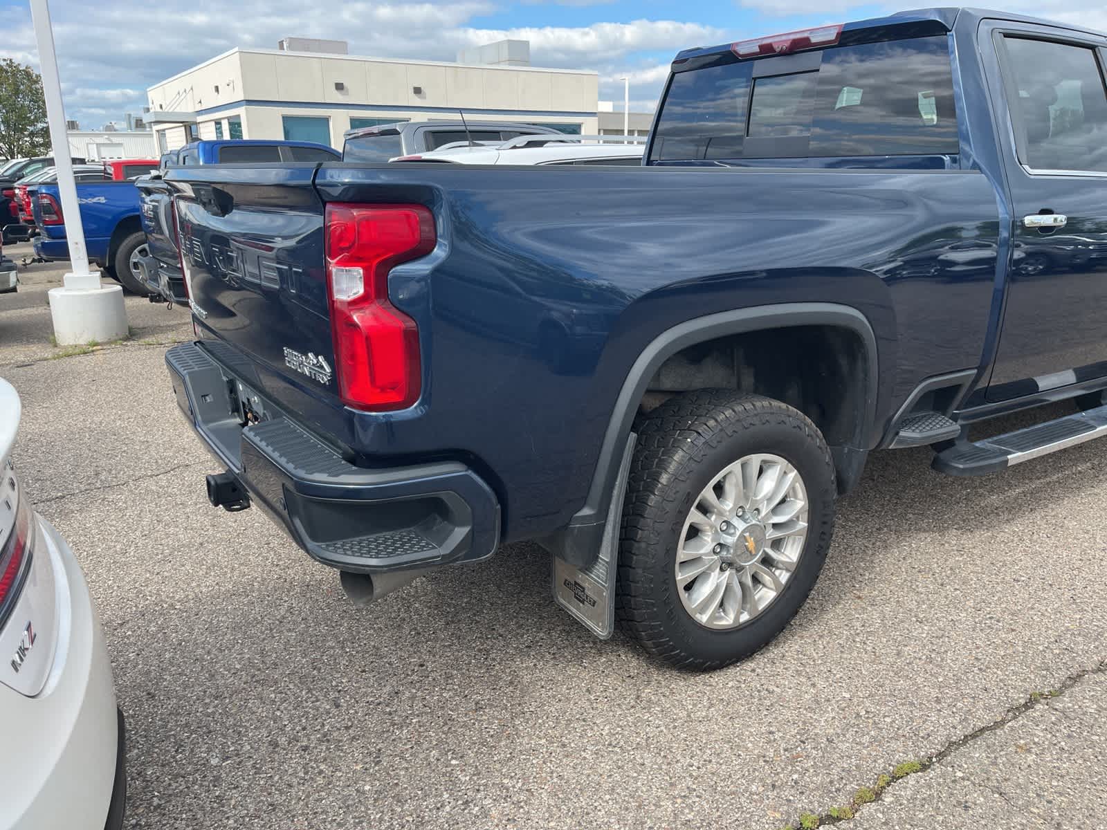 Thumbnail: 2021 Chevrolet Silverado 3500 - 14