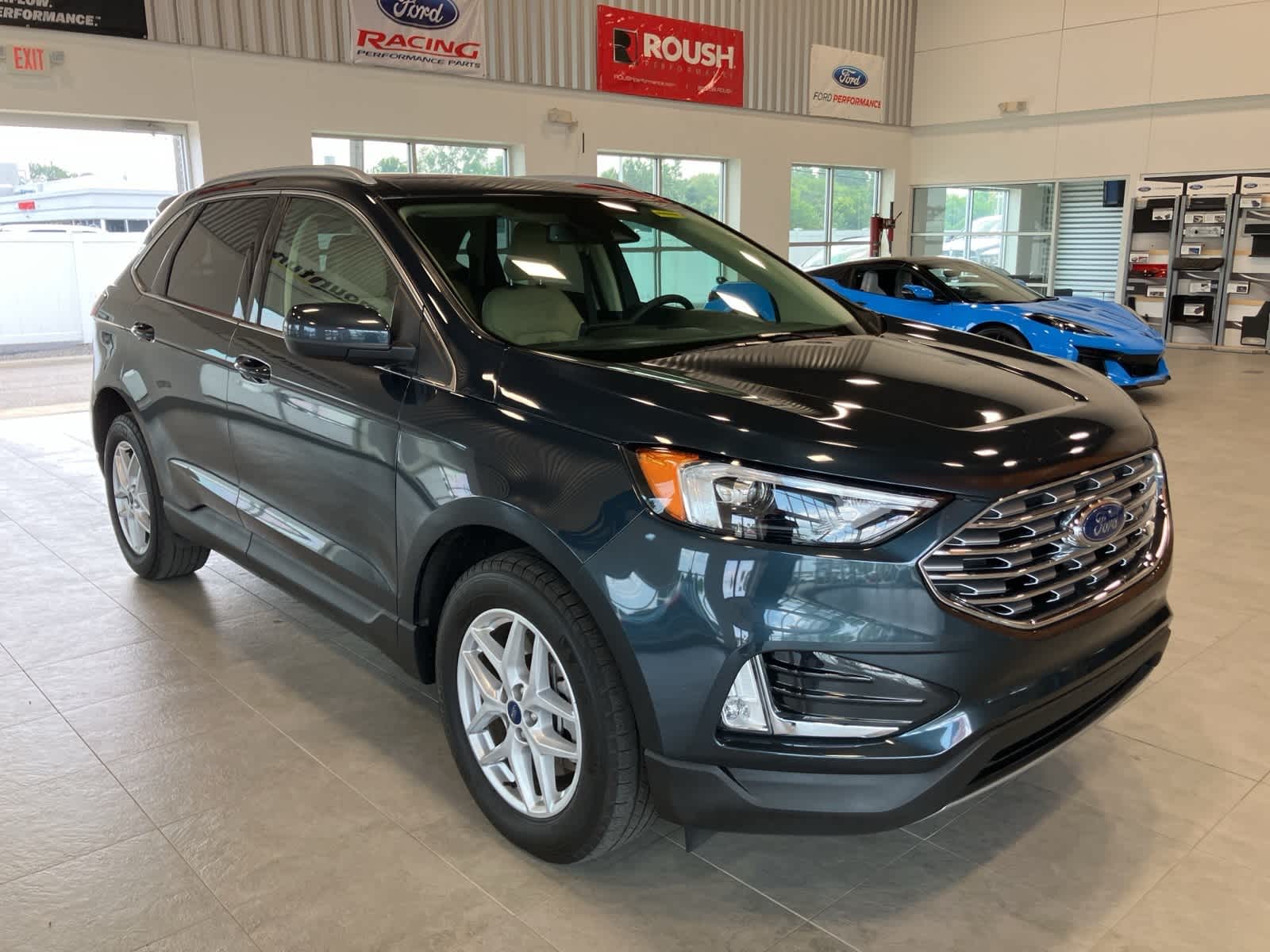 Thumbnail: 2022 Ford Edge - 3